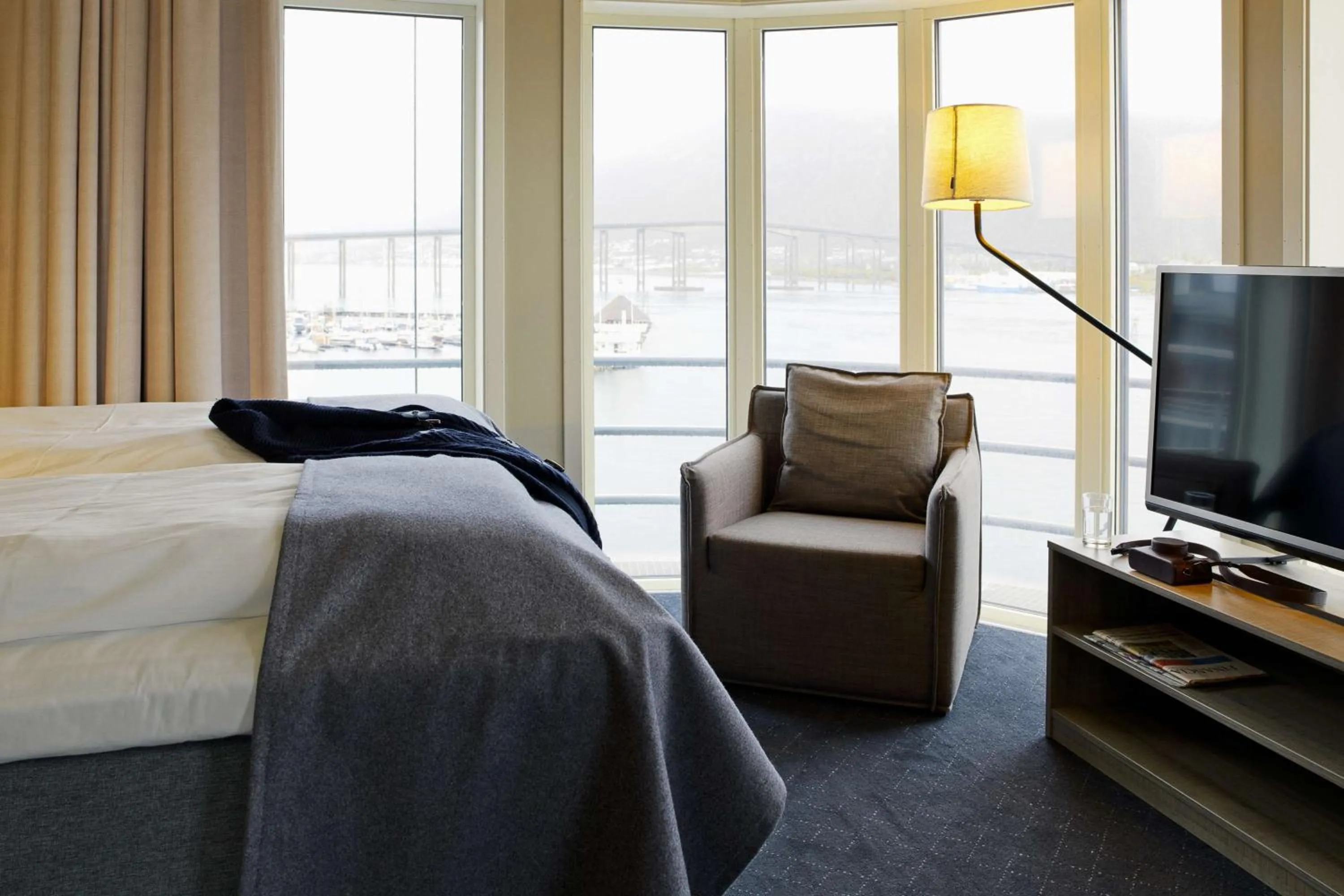 Photo of the whole room, Bed in Scandic Ishavshotel