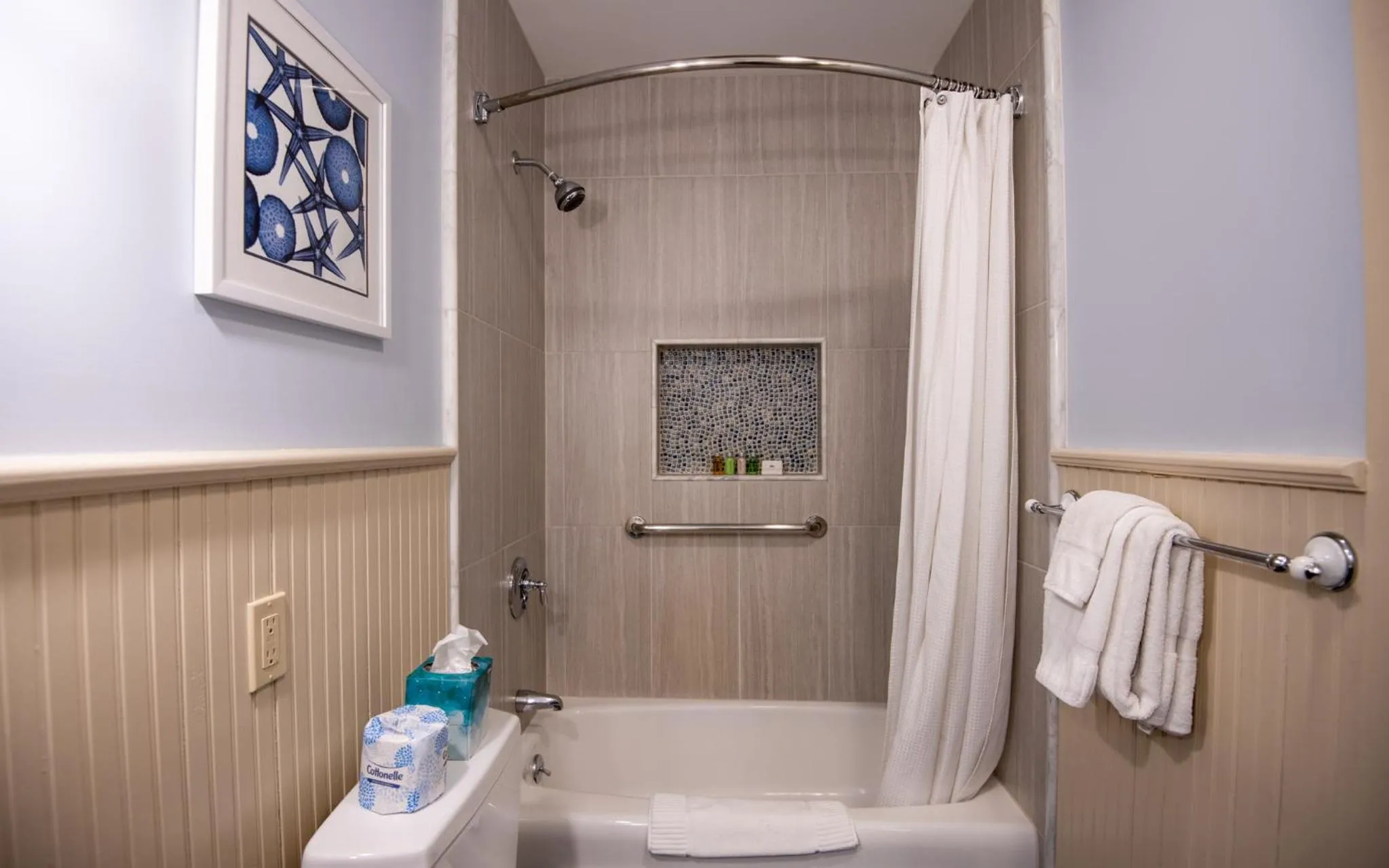 Shower in The Primrose