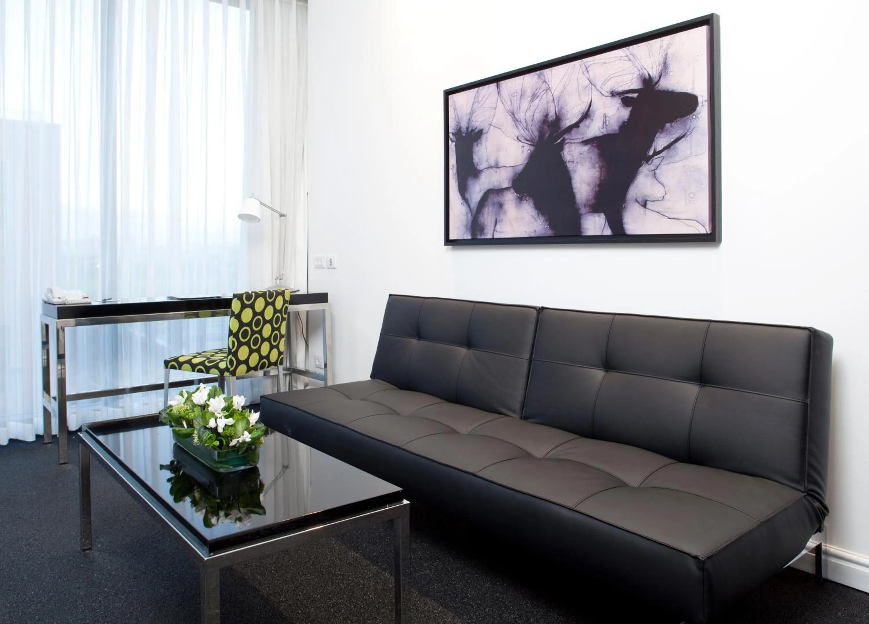 Seating area in Leonardo Boutique Hotel Tel Aviv