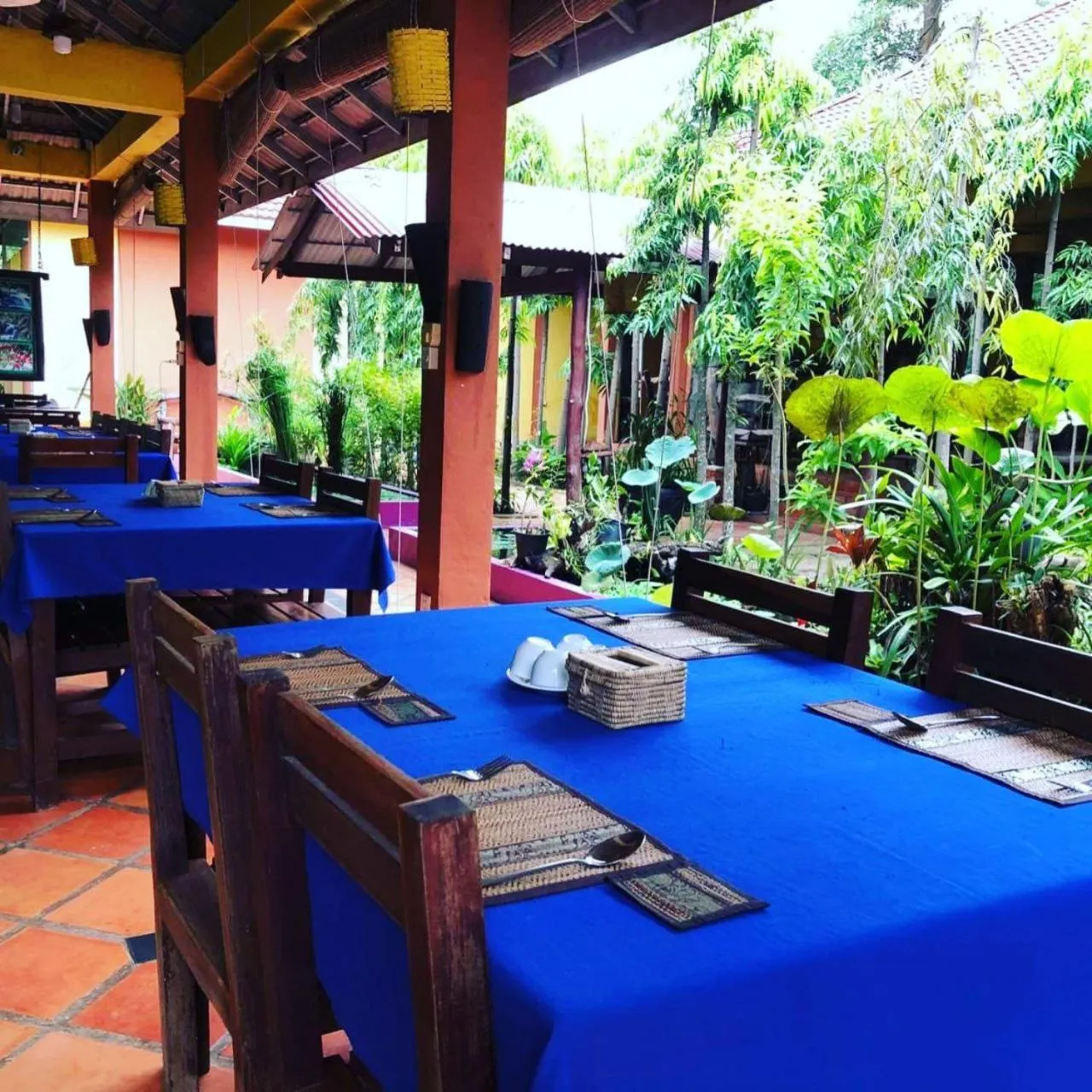 Restaurant/places to eat in Memoria Palace & Resort