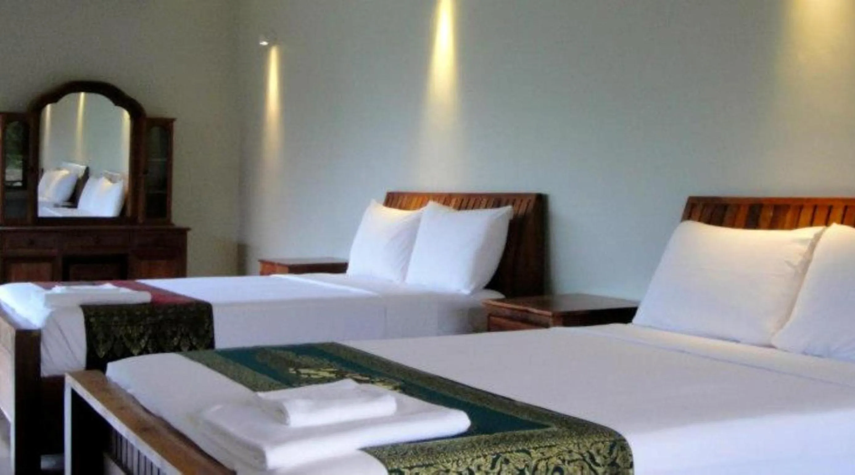 Bedroom, Bed in Memoria Palace & Resort