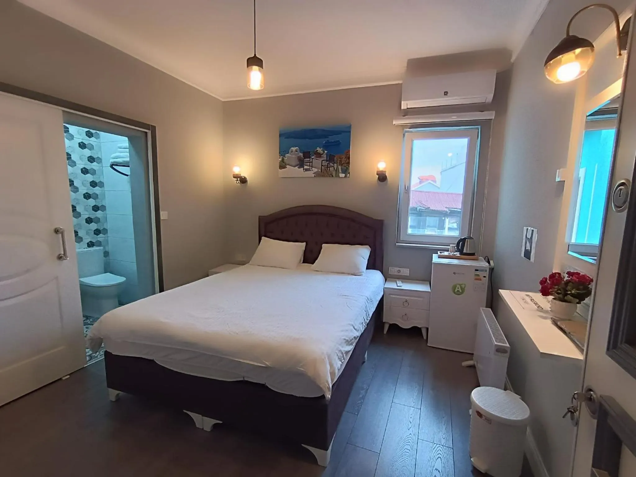 Bed in Little Palace Blue Apartment