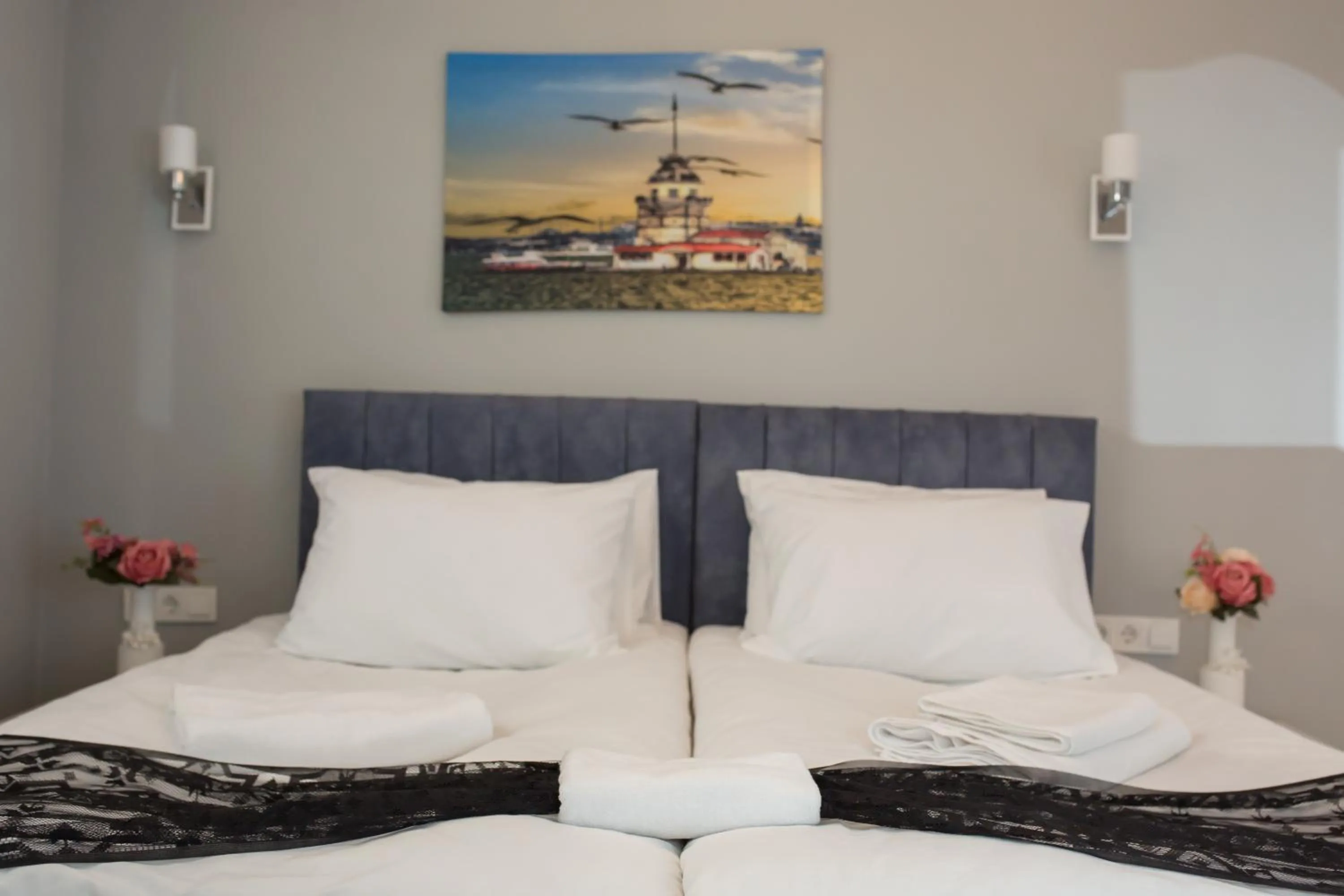 Bed in Little Palace Blue Apartment