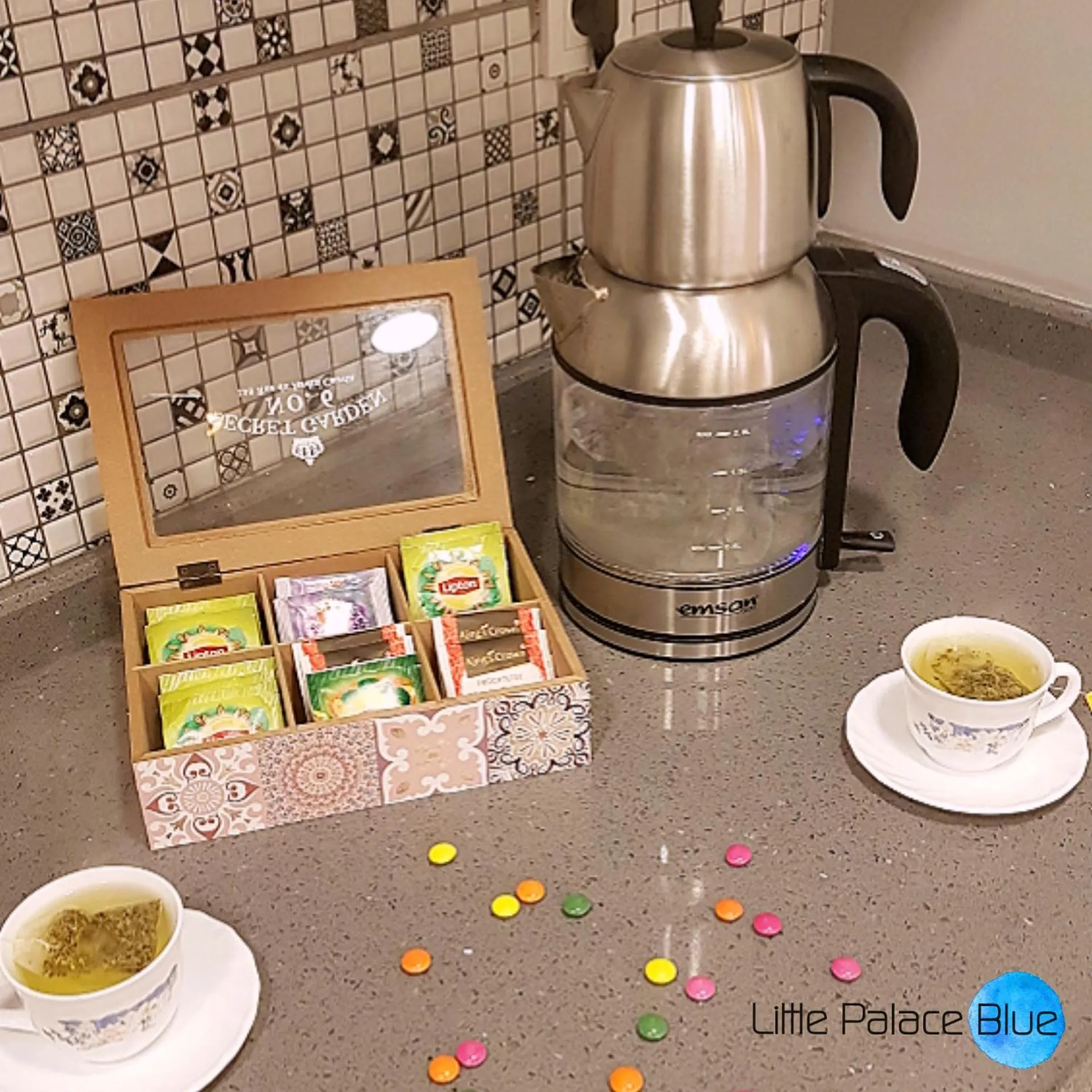 Coffee/tea facilities in Little Palace Blue Apartment