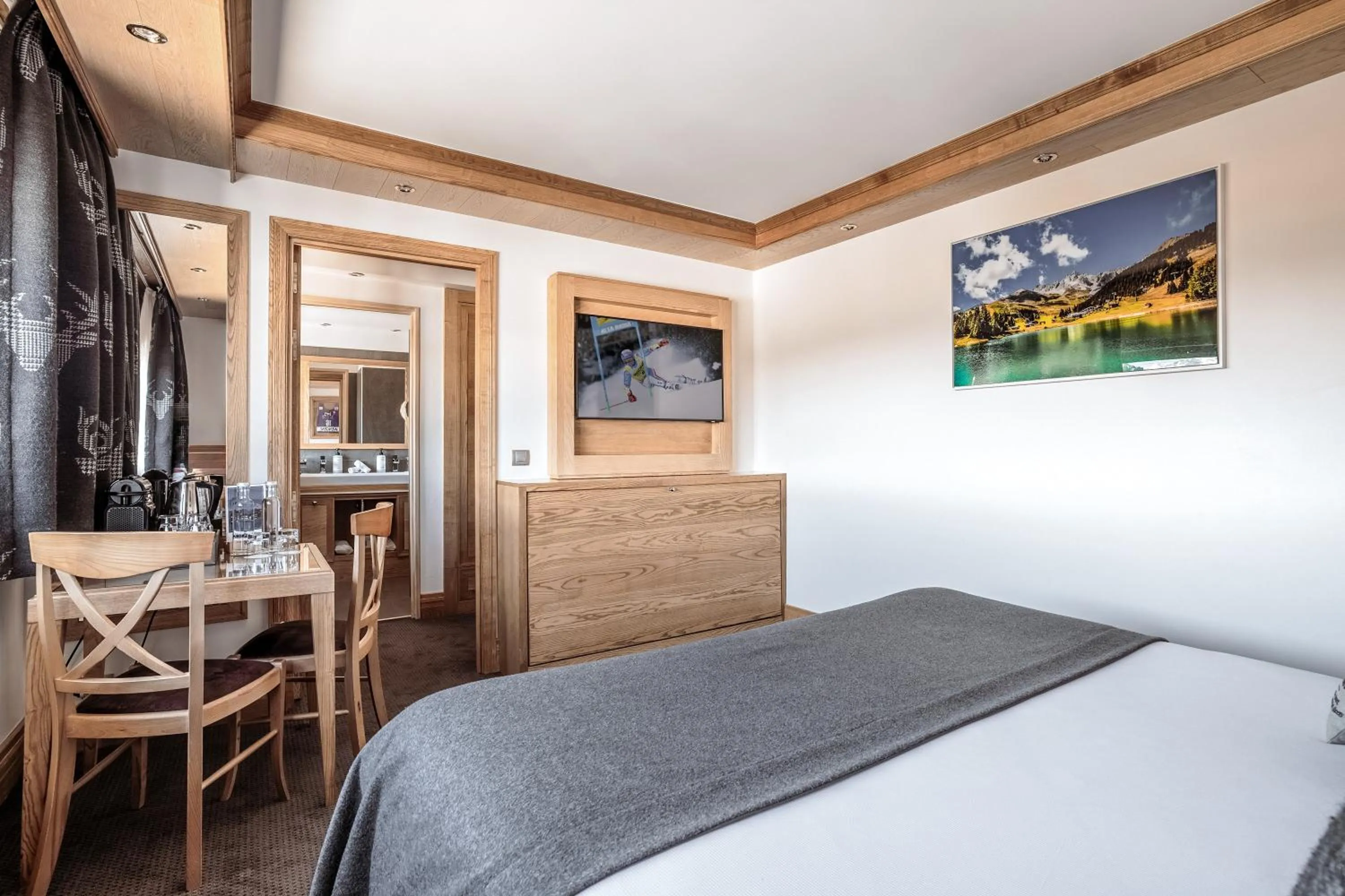 Bedroom, Bed in Hotel Annapurna