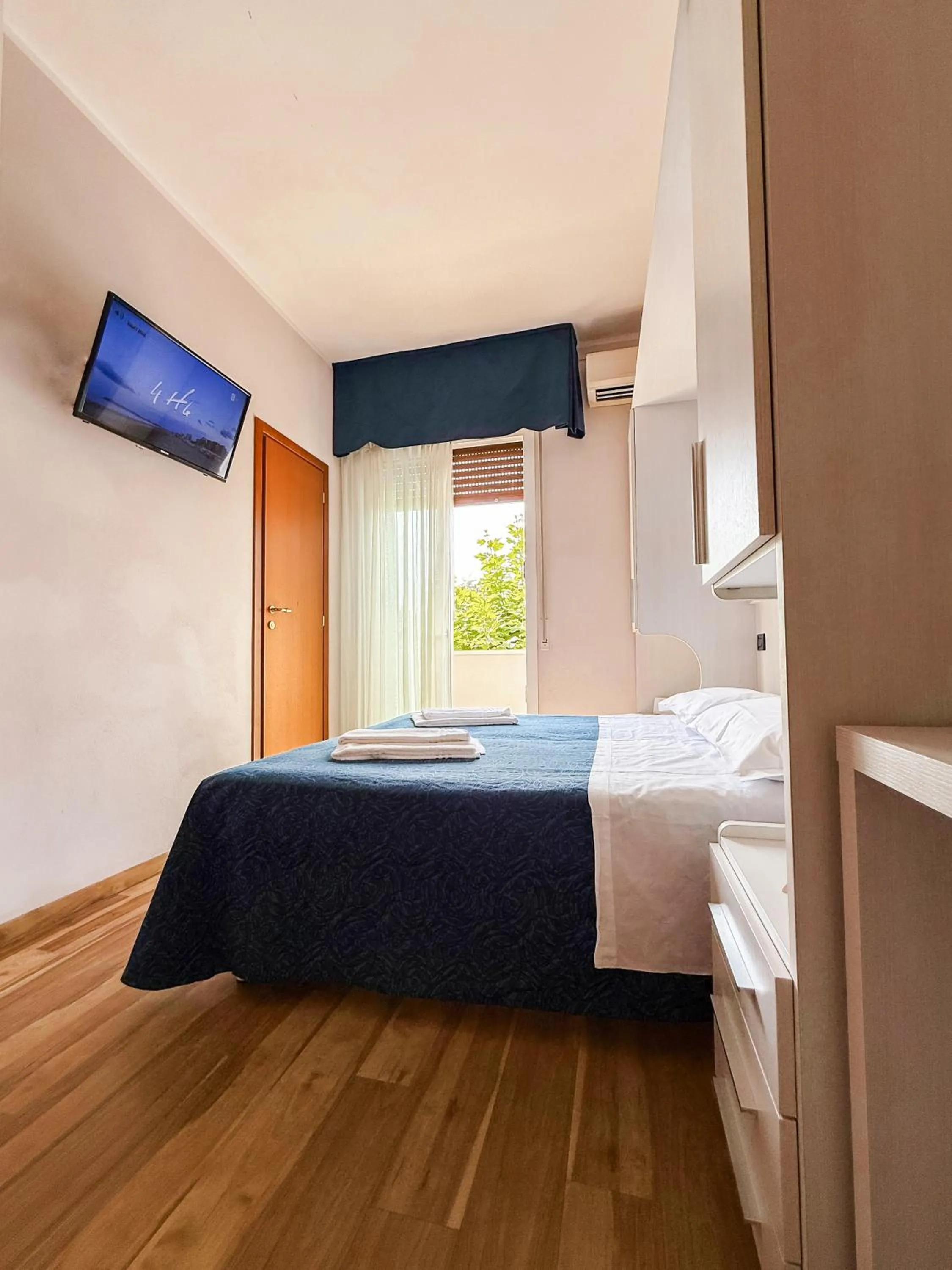 TV and multimedia in Hotel Bella Igea