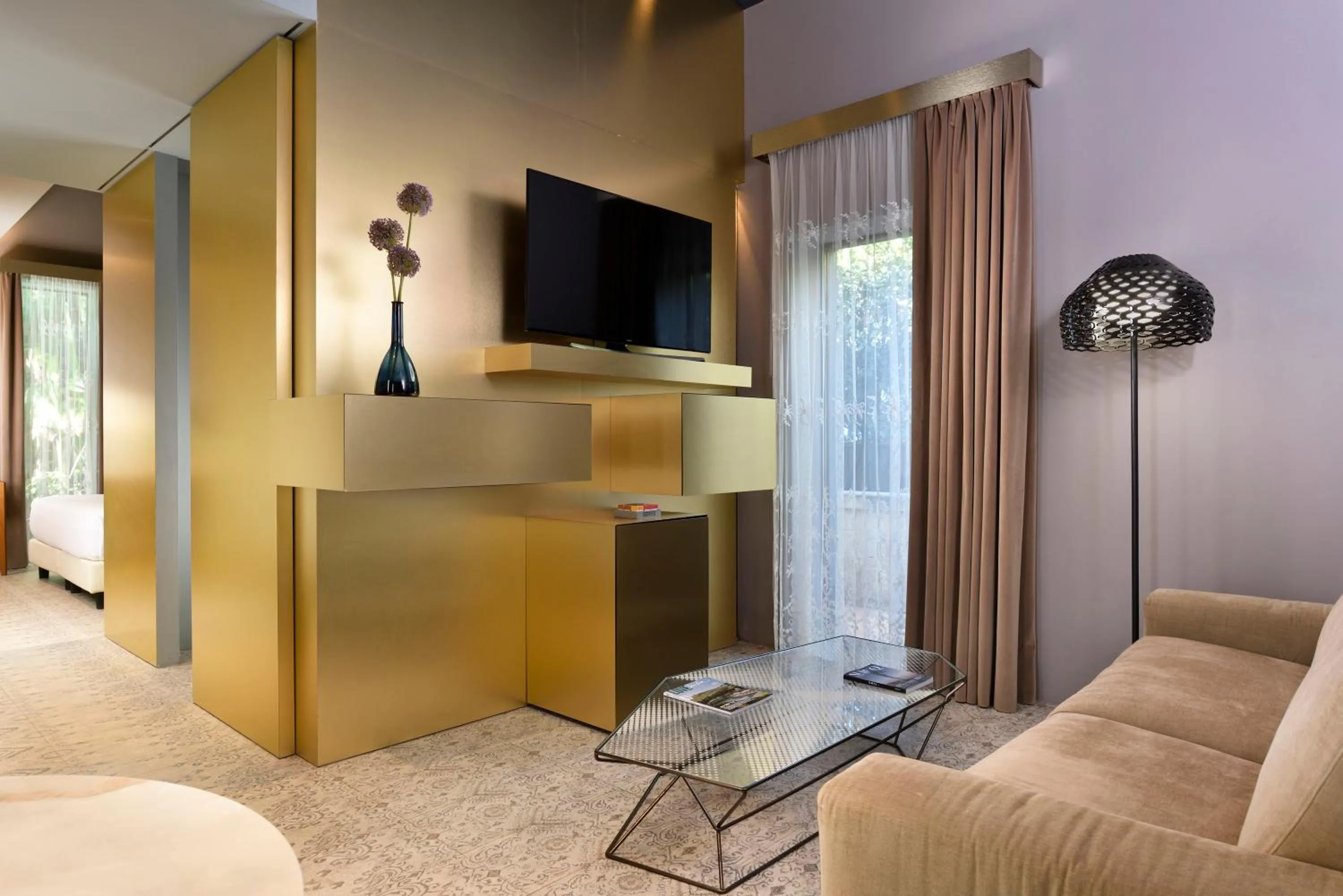 TV and multimedia in Minareto