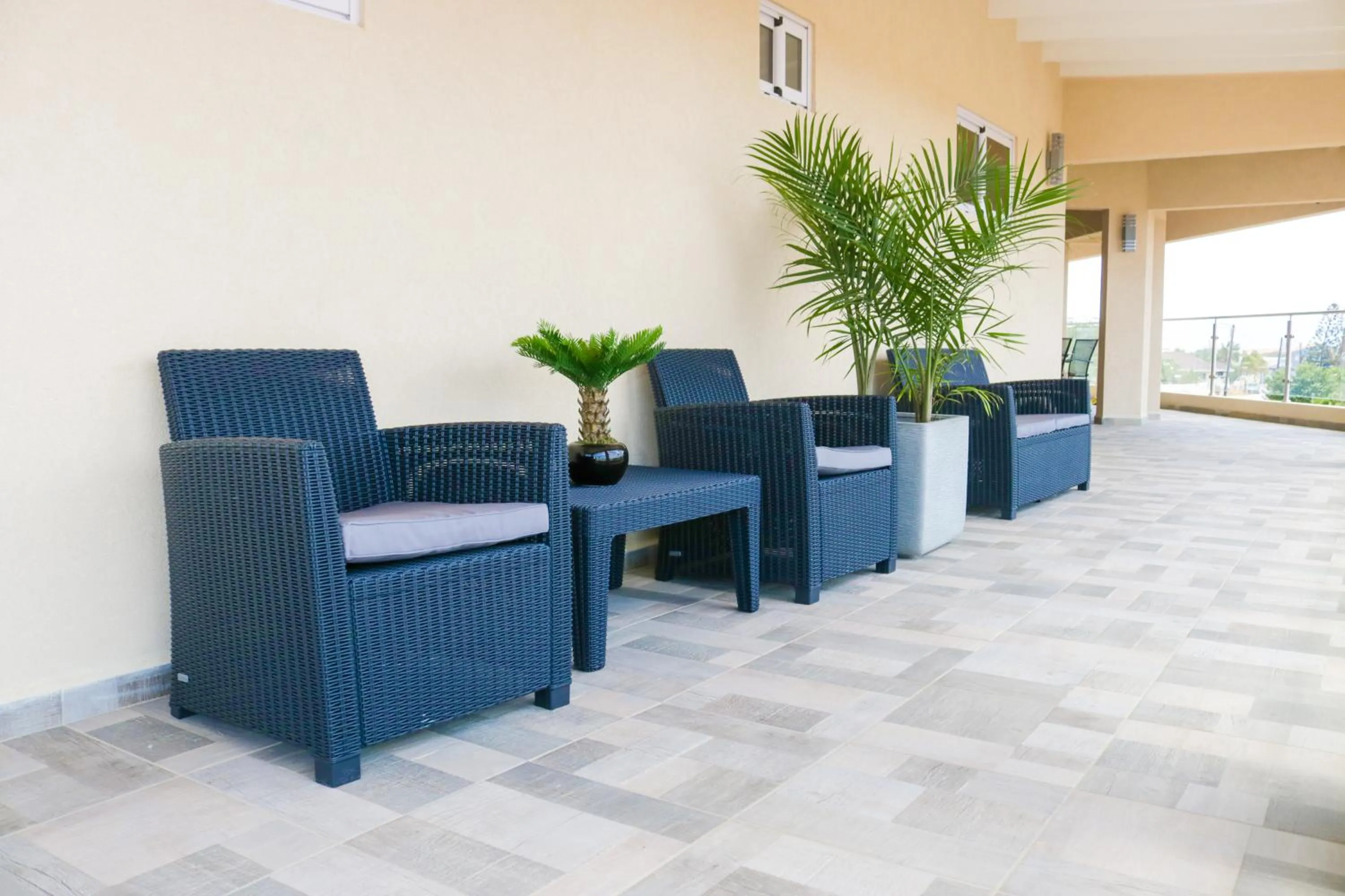 Seating area in Hotel RH Boutique Aruba