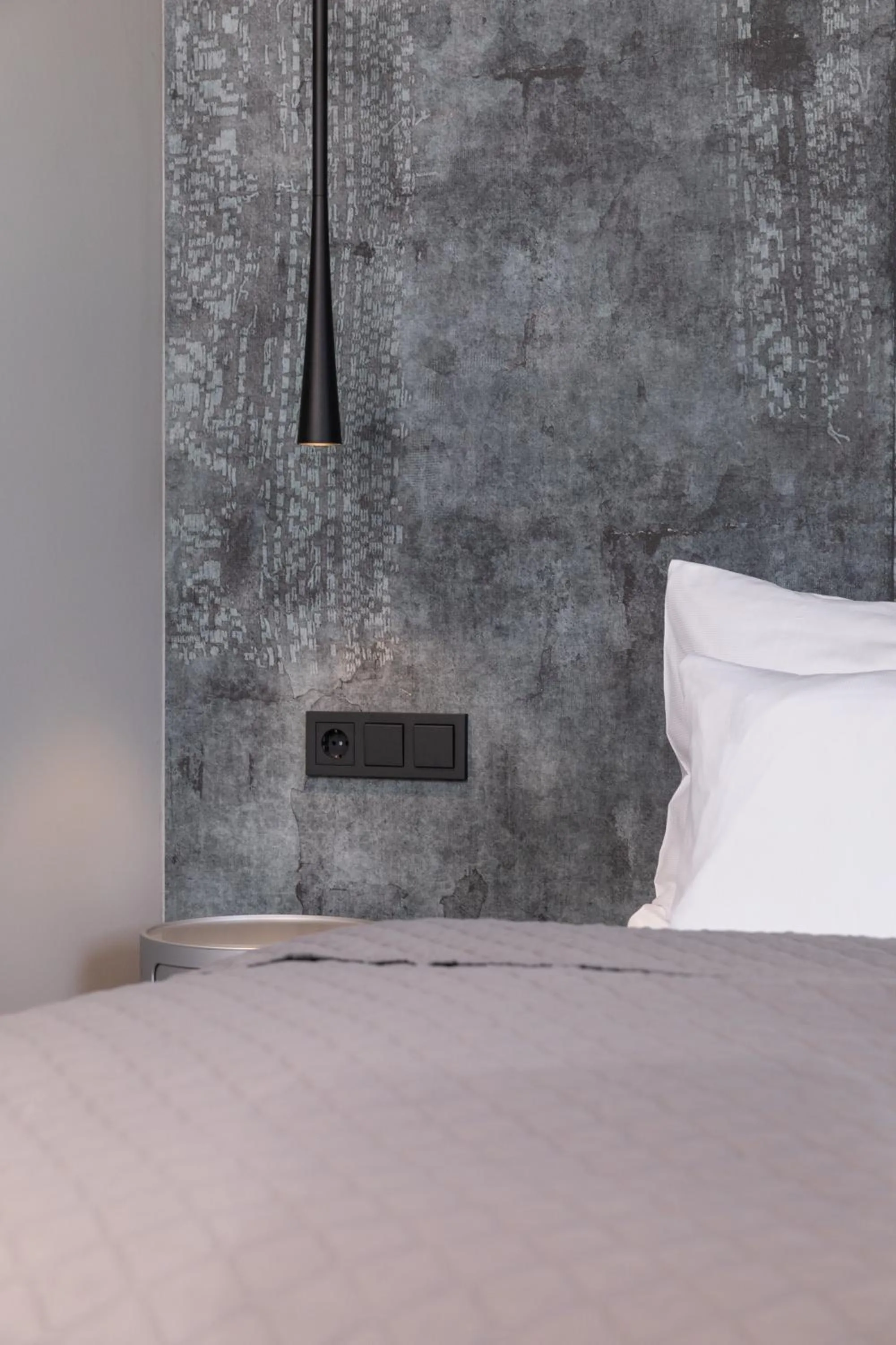 Bed in GOING TRIPLE A apartments WEST