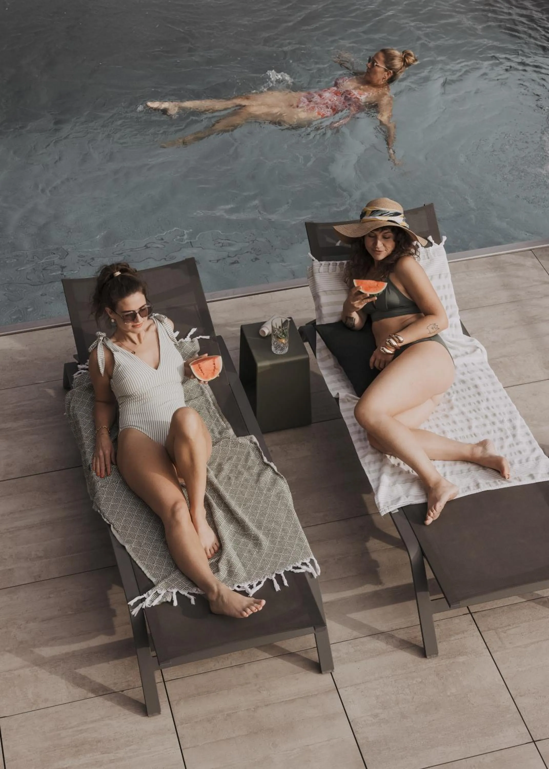 Pool view in GOING TRIPLE A apartments WEST