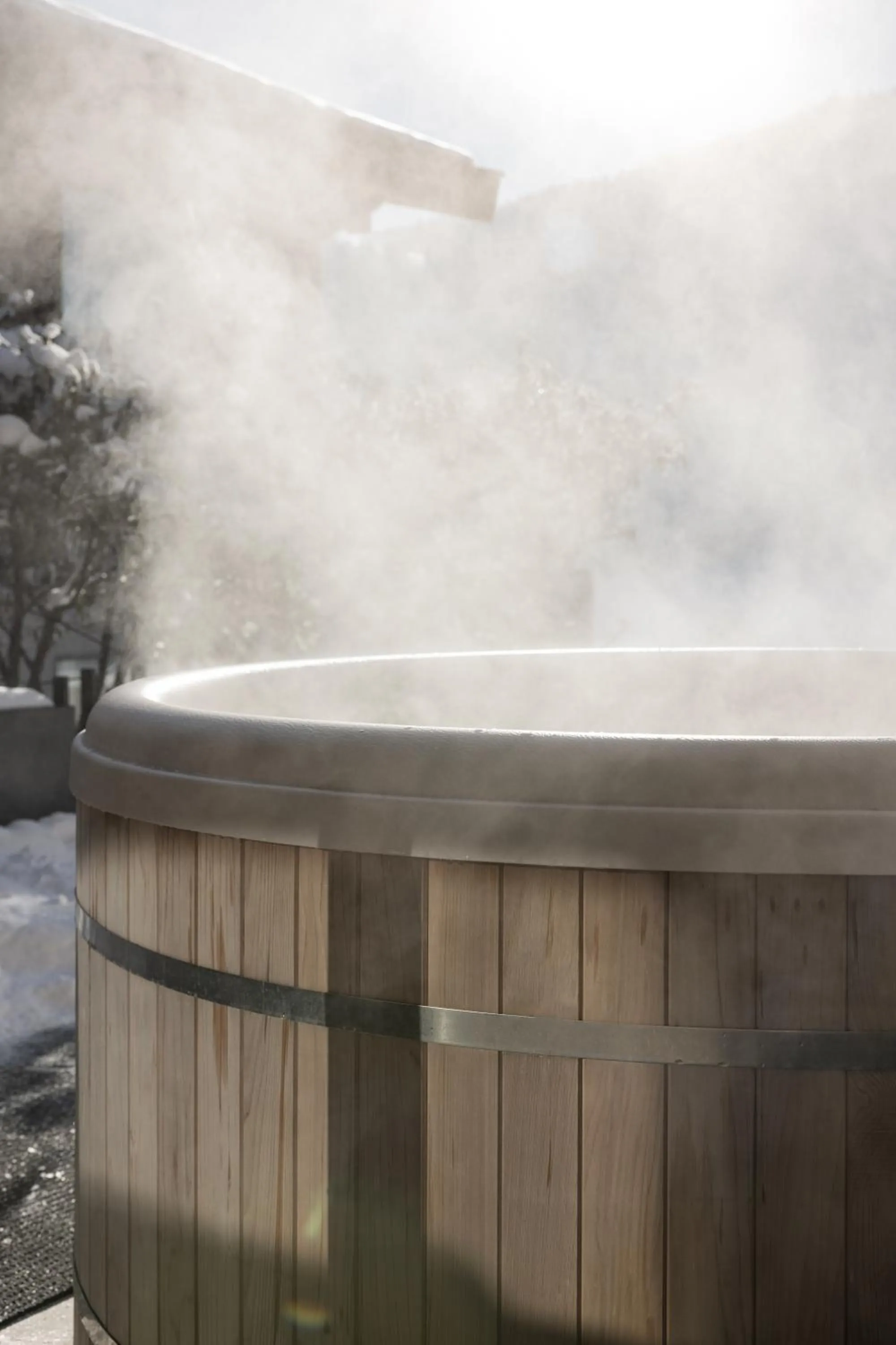 Hot Tub in GOING TRIPLE A apartments WEST