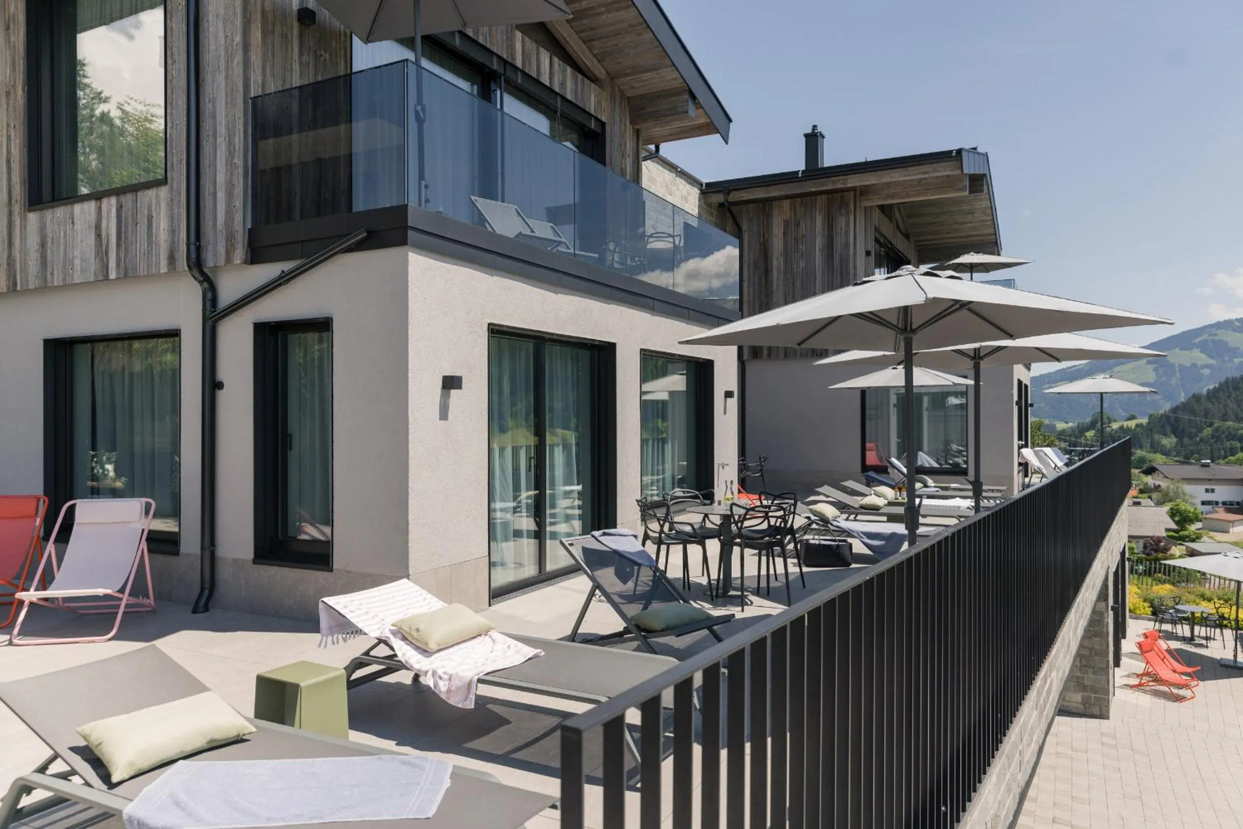 Balcony/Terrace in GOING TRIPLE A apartments WEST