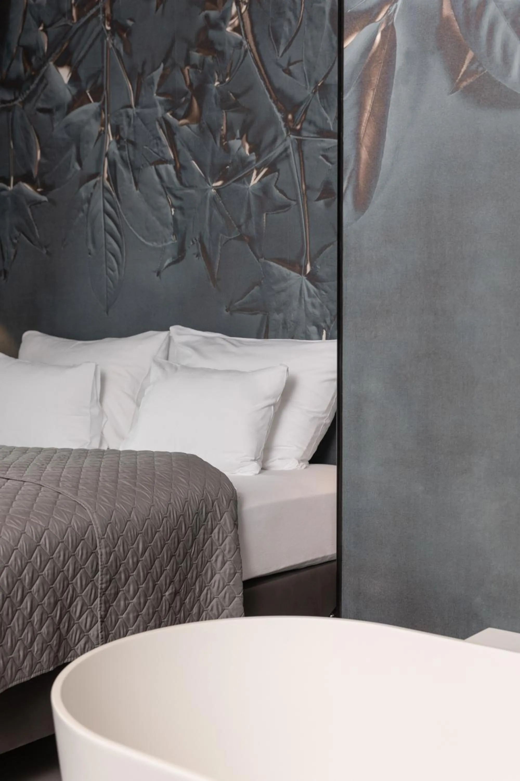 Bedroom, Bed in GOING TRIPLE A apartments WEST