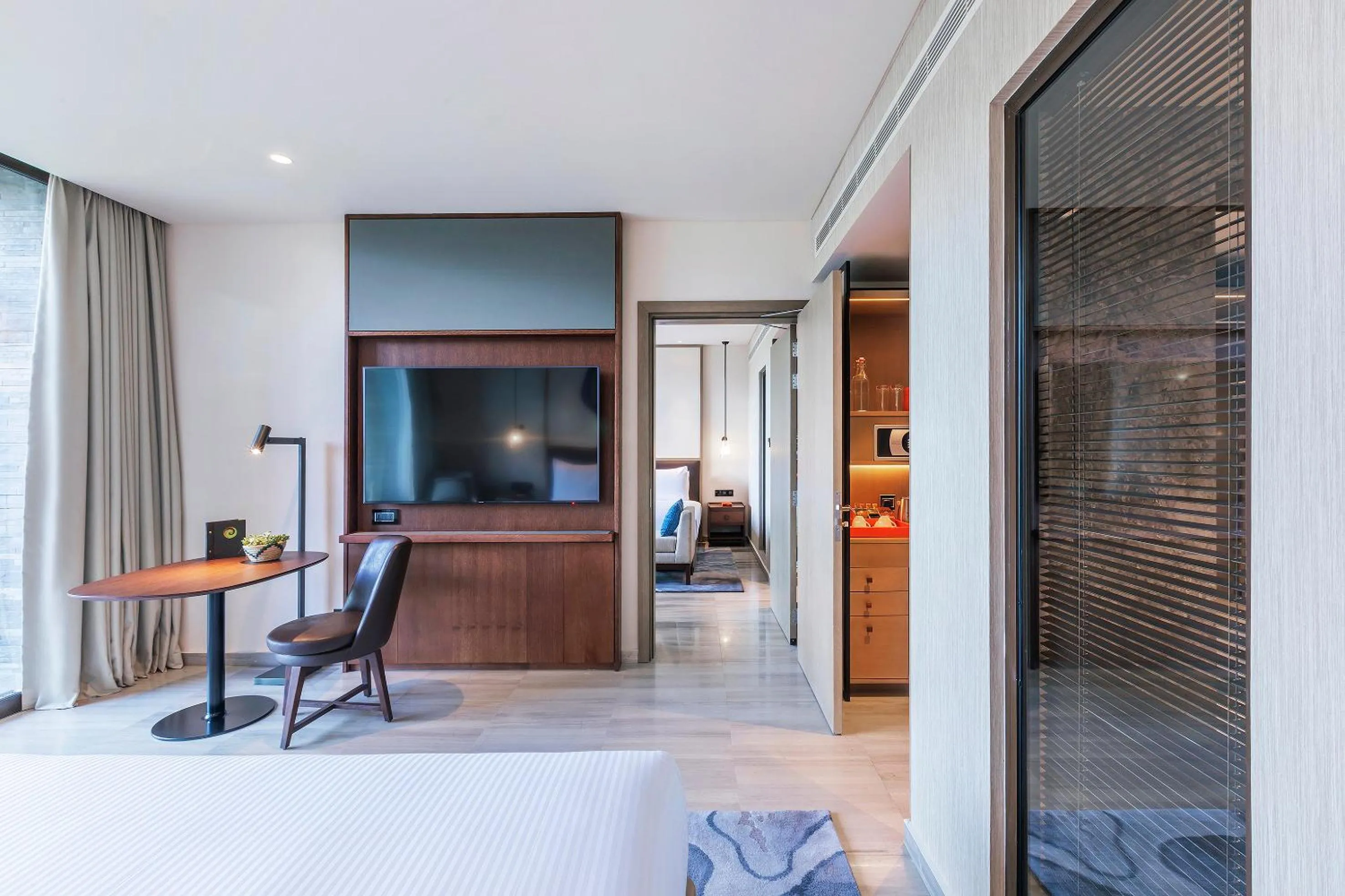 TV and multimedia in Gran Melia Arusha