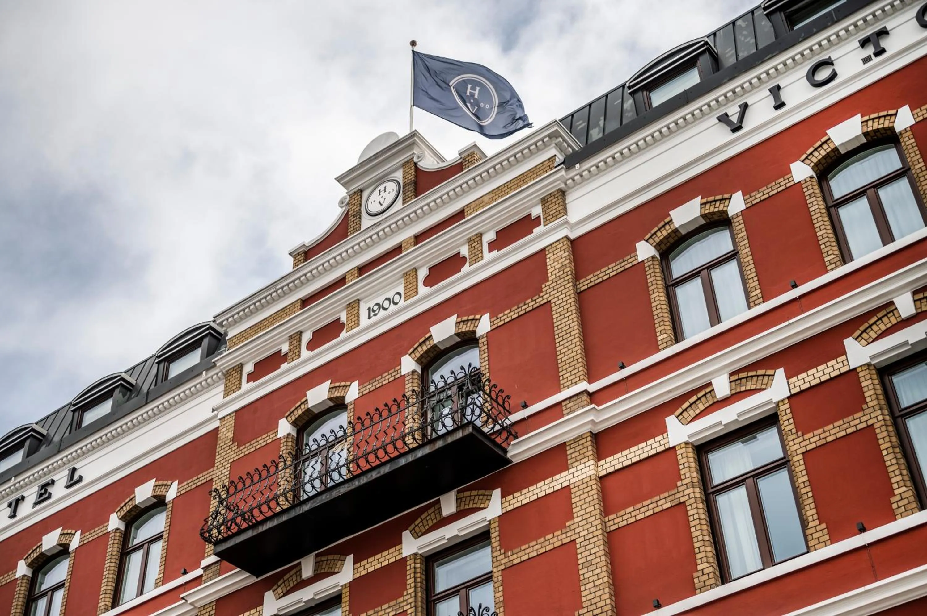 Property building in Hotel Victoria