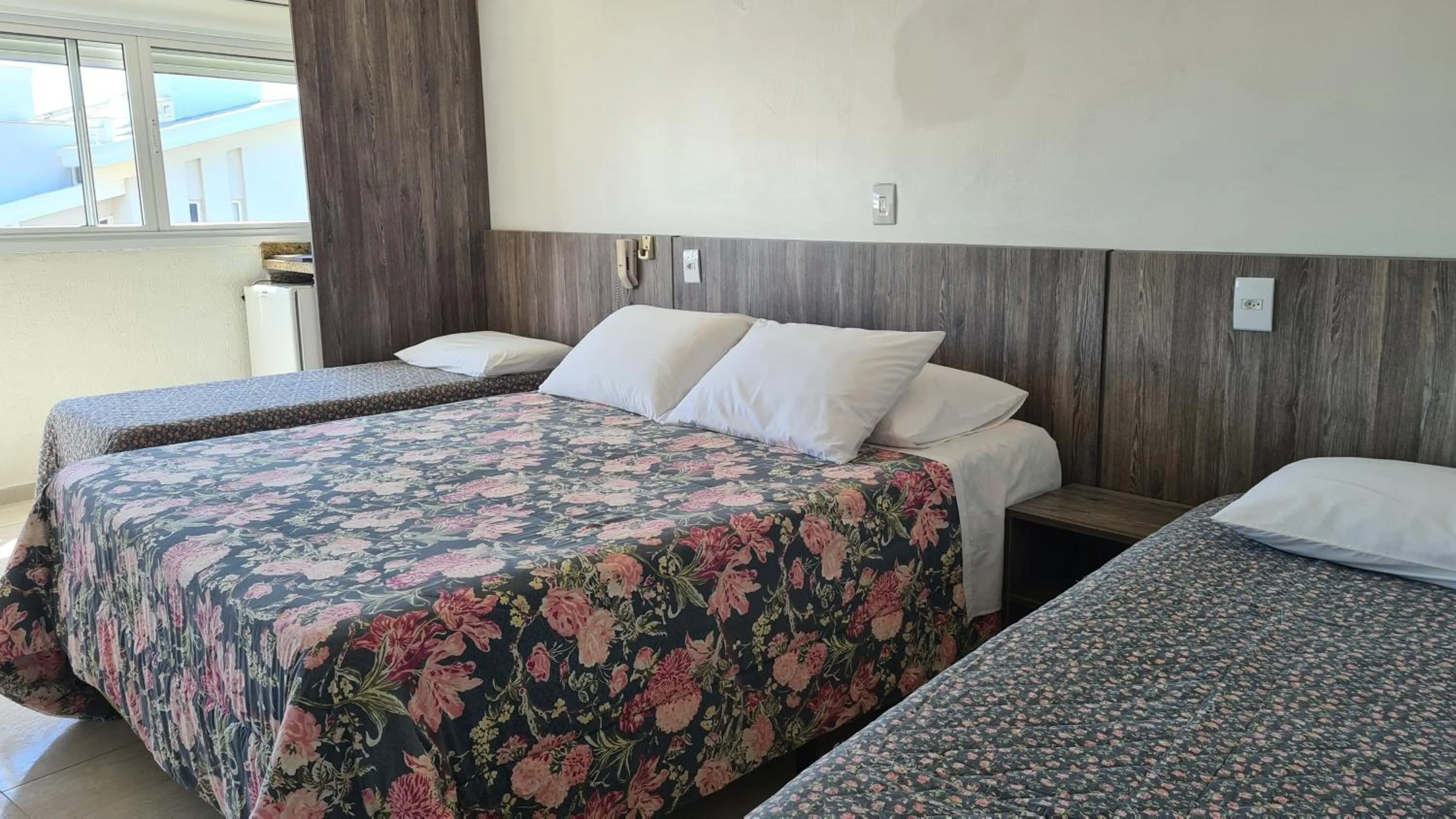 Bed in Hotel Jardim do Mar