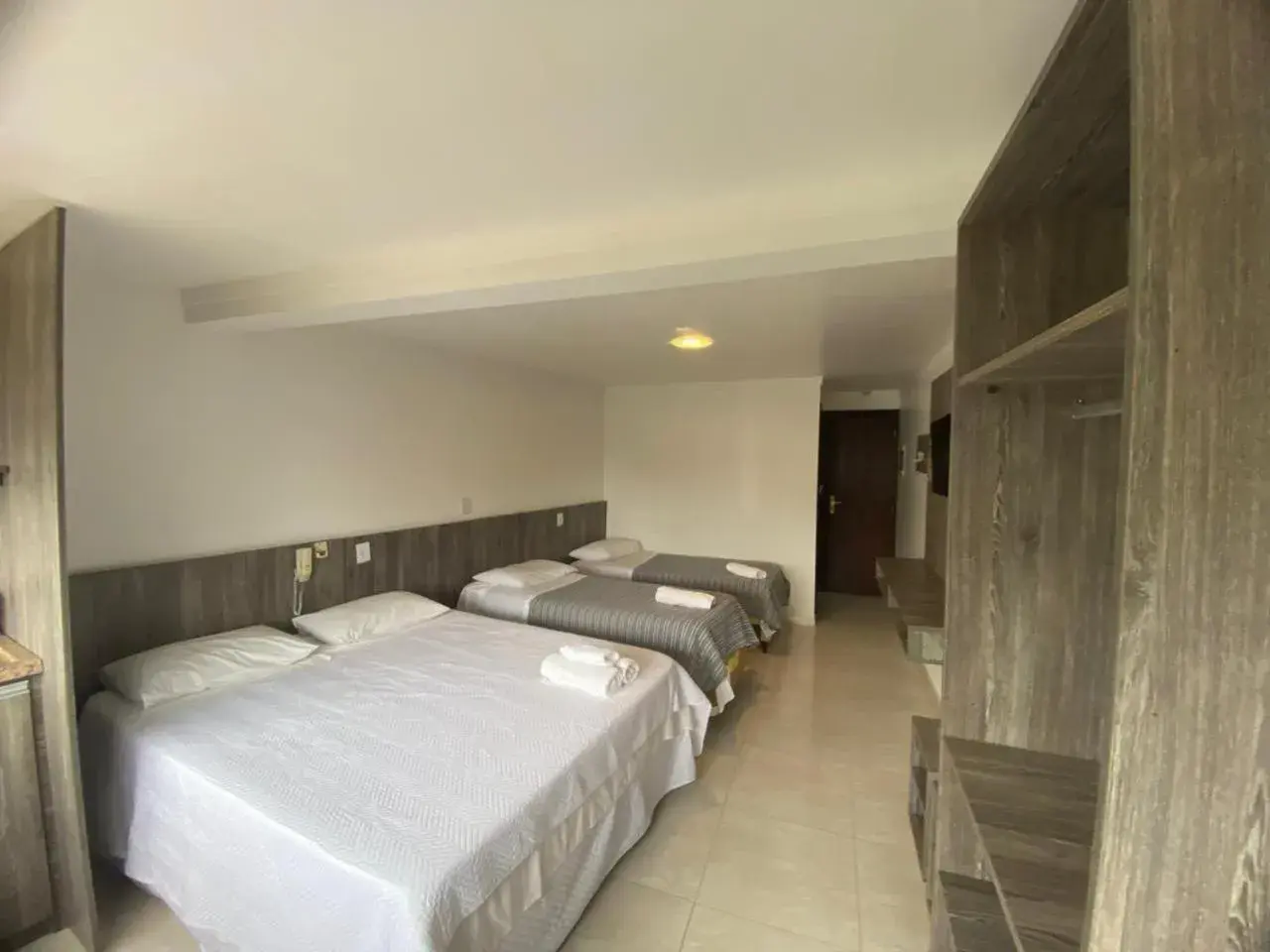 Quadruple Room with Sea View in Hotel Jardim do Mar Quadruple Room with Sea View in Hotel Jardim do Mar