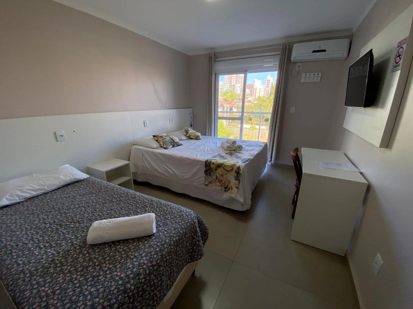 Bed in Hotel Jardim do Mar