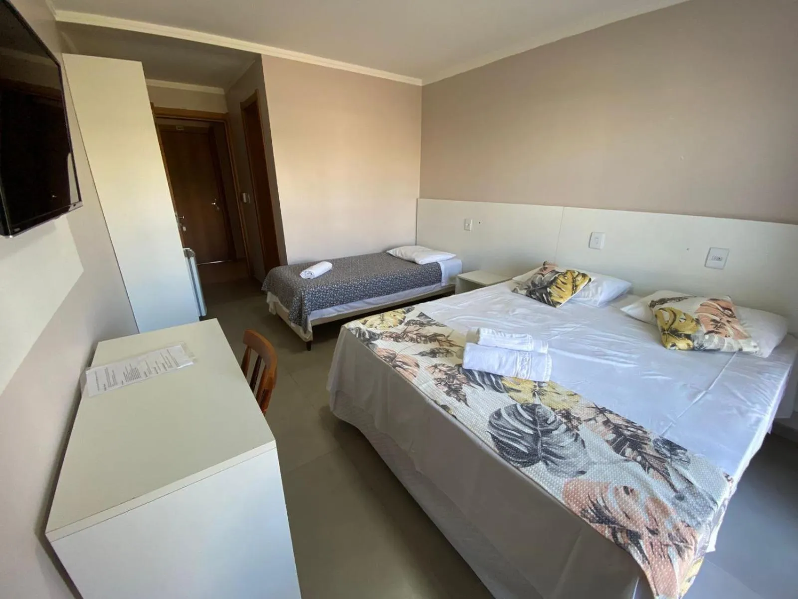 Bed in Hotel Jardim do Mar