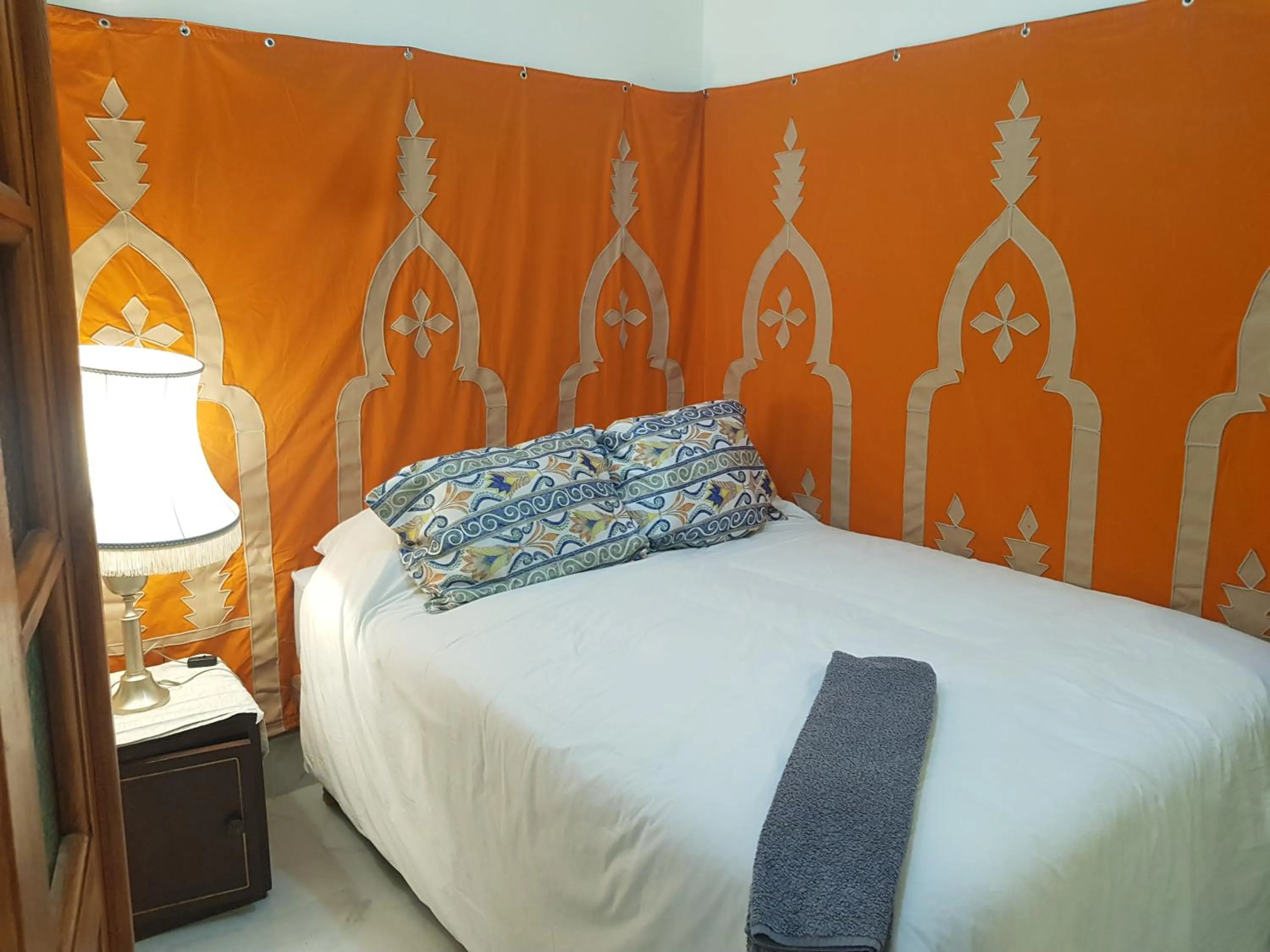 Bed in Riad AlKATIB Meknès