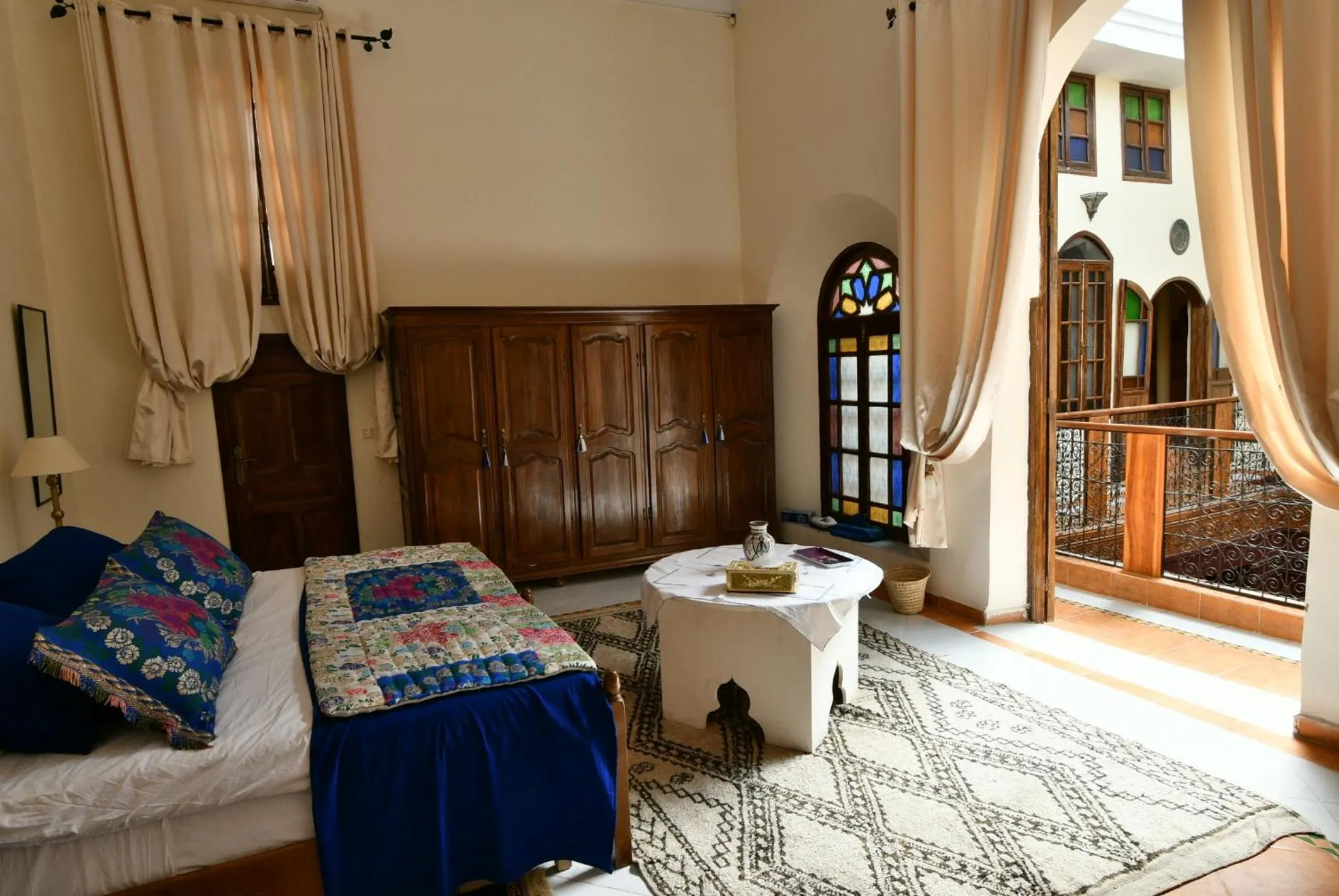 Bed in Riad AlKATIB Meknès