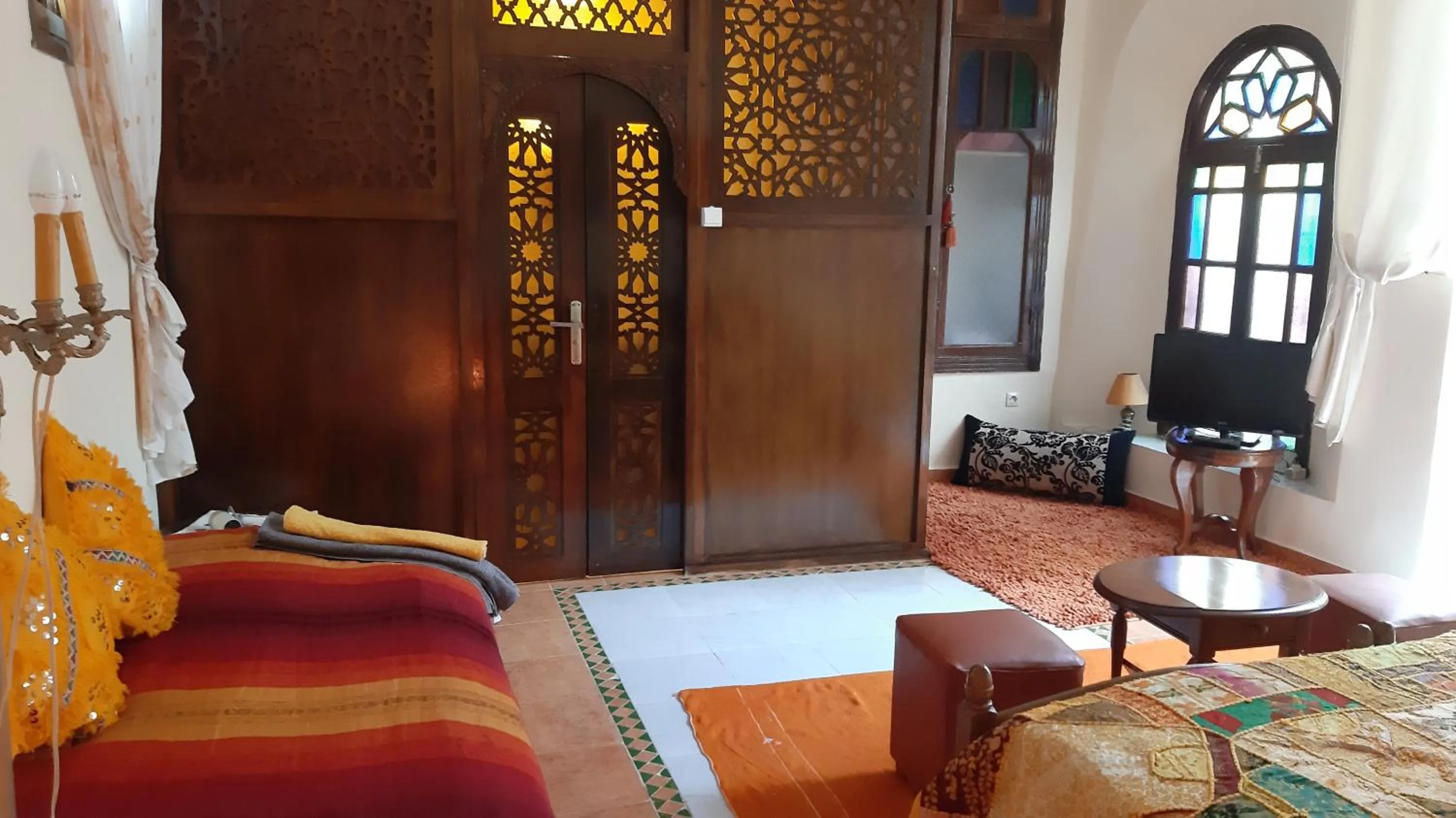 Seating area, Bed in Riad AlKATIB Meknès