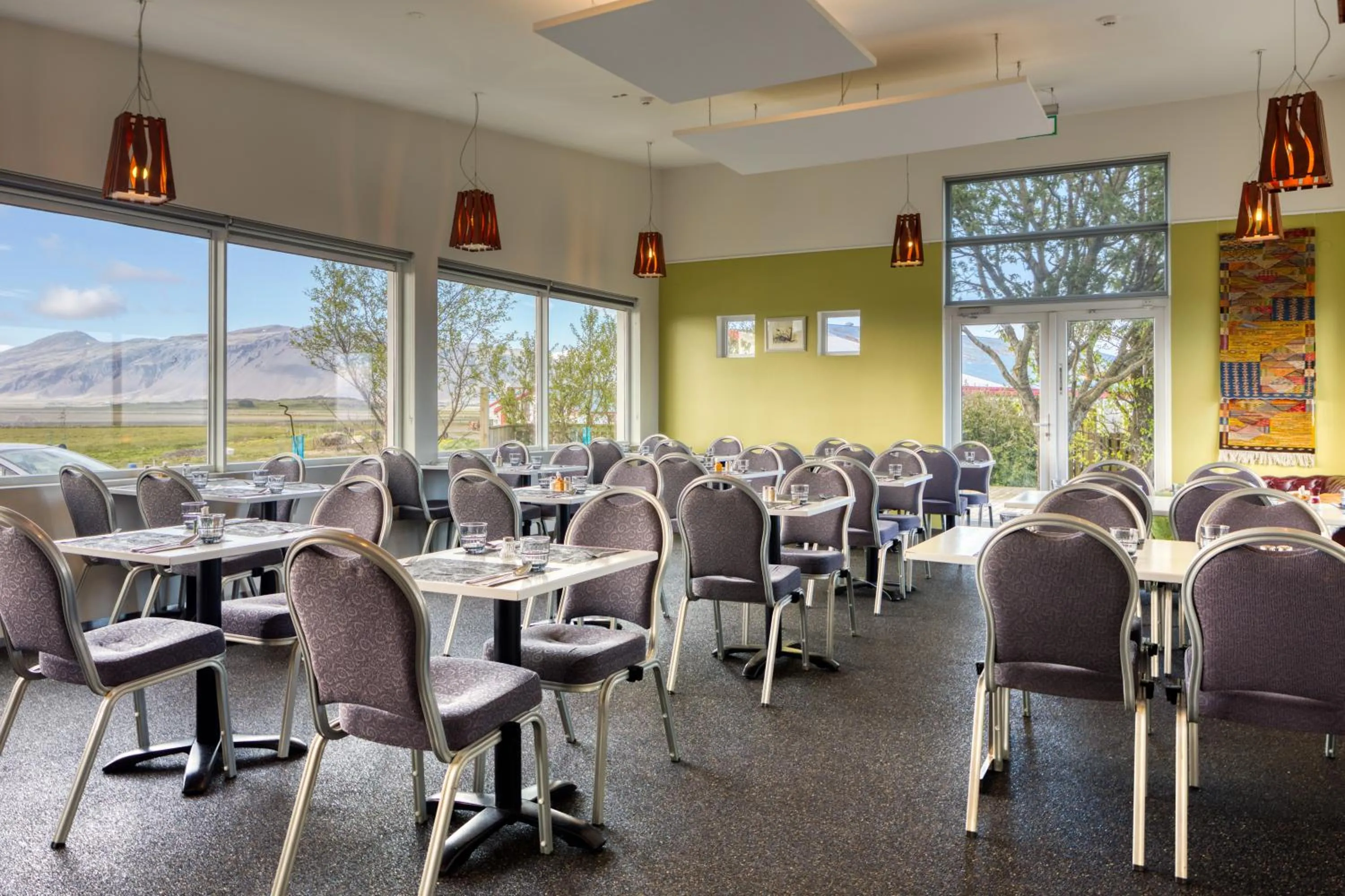 Restaurant/places to eat in Brunnholl Country Guesthouse