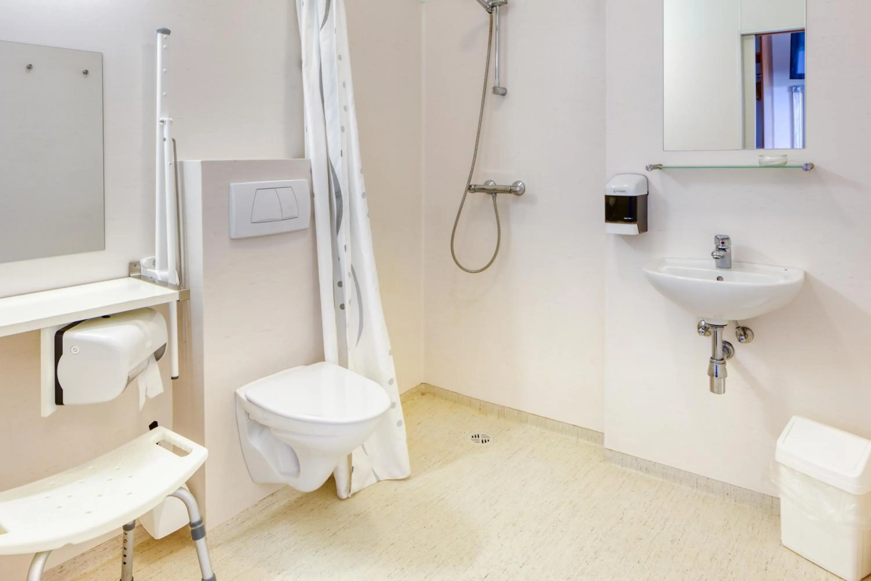 Bathroom in Brunnholl Country Guesthouse