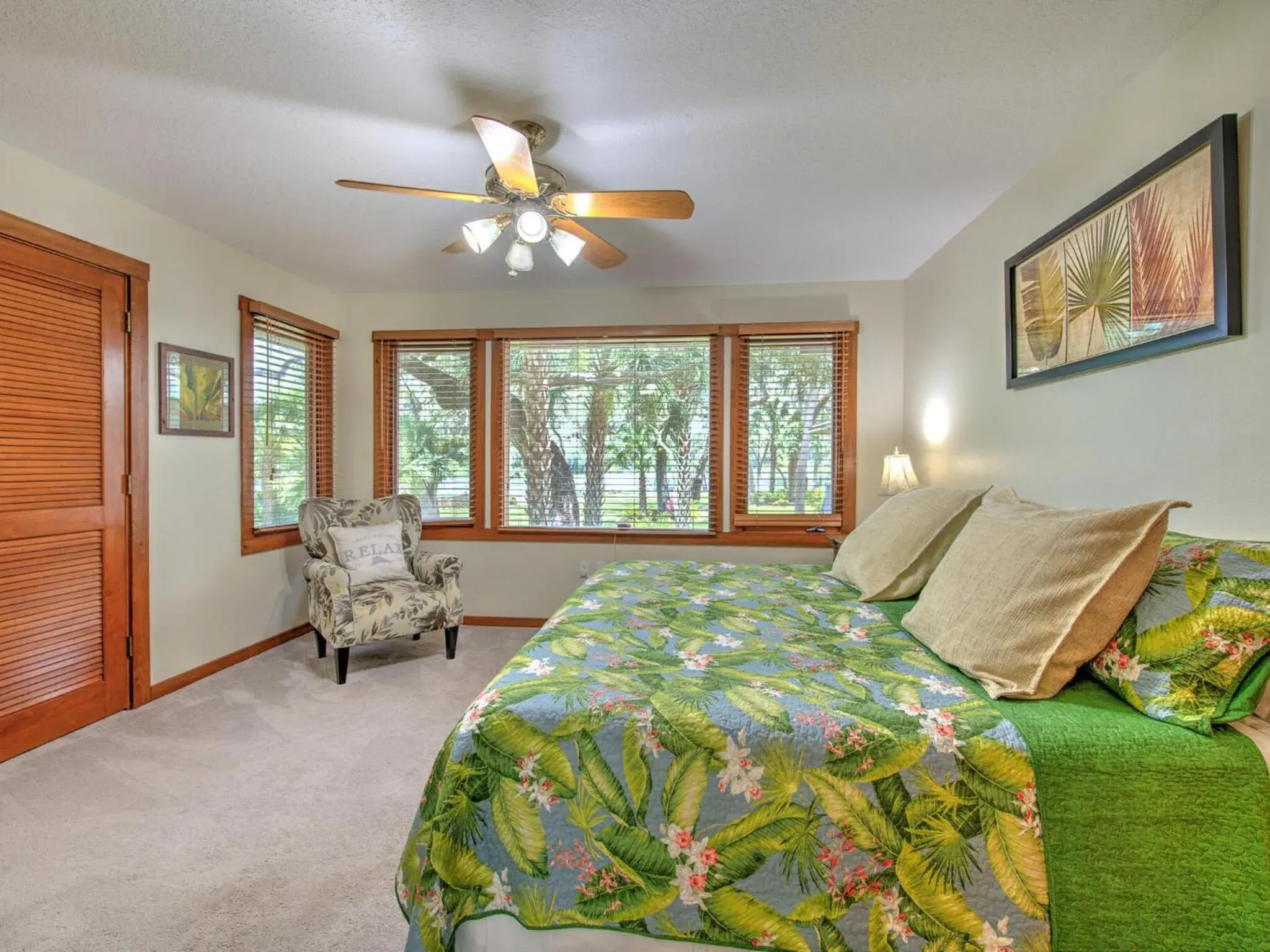 Double Room with Private Bathroom in Riverbend Retreat Fla Double Room with Private Bathroom in Riverbend Retreat Fla