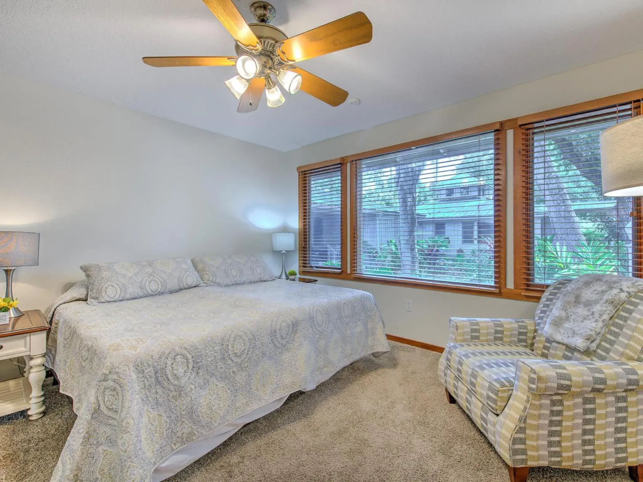 Double Room with Private External Bathroom in Riverbend Retreat Fla Double Room with Private External Bathroom in Riverbend Retreat Fla