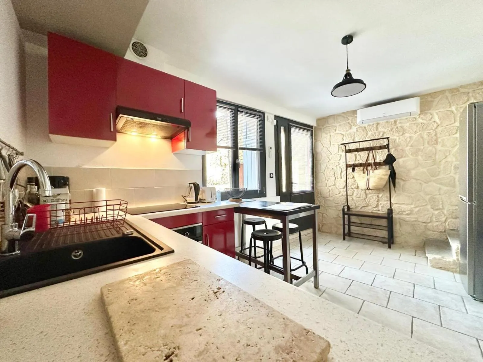 Kitchen or kitchenette in Home 12 les Vignes