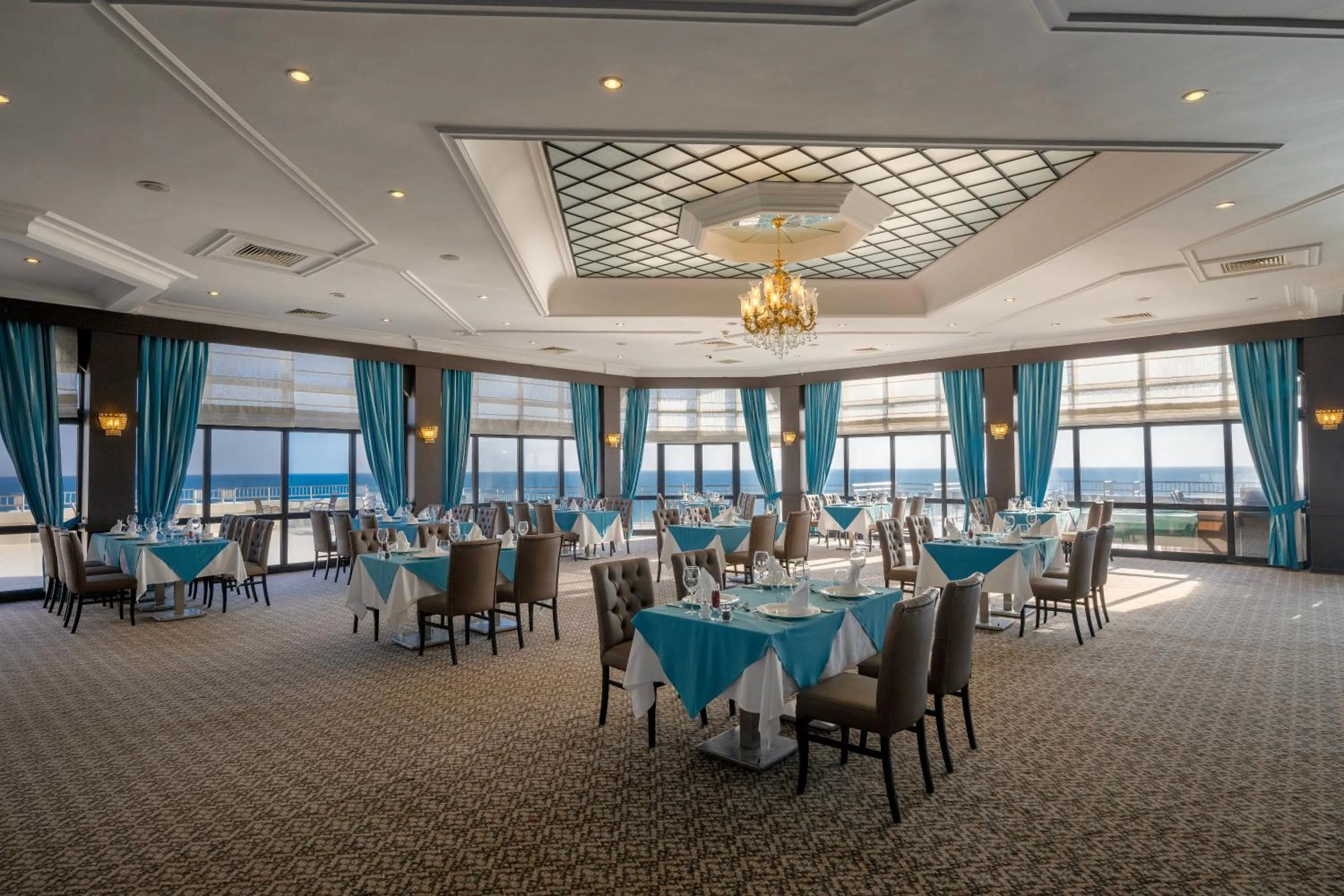 Restaurant/places to eat in Adora Hotel & Resort