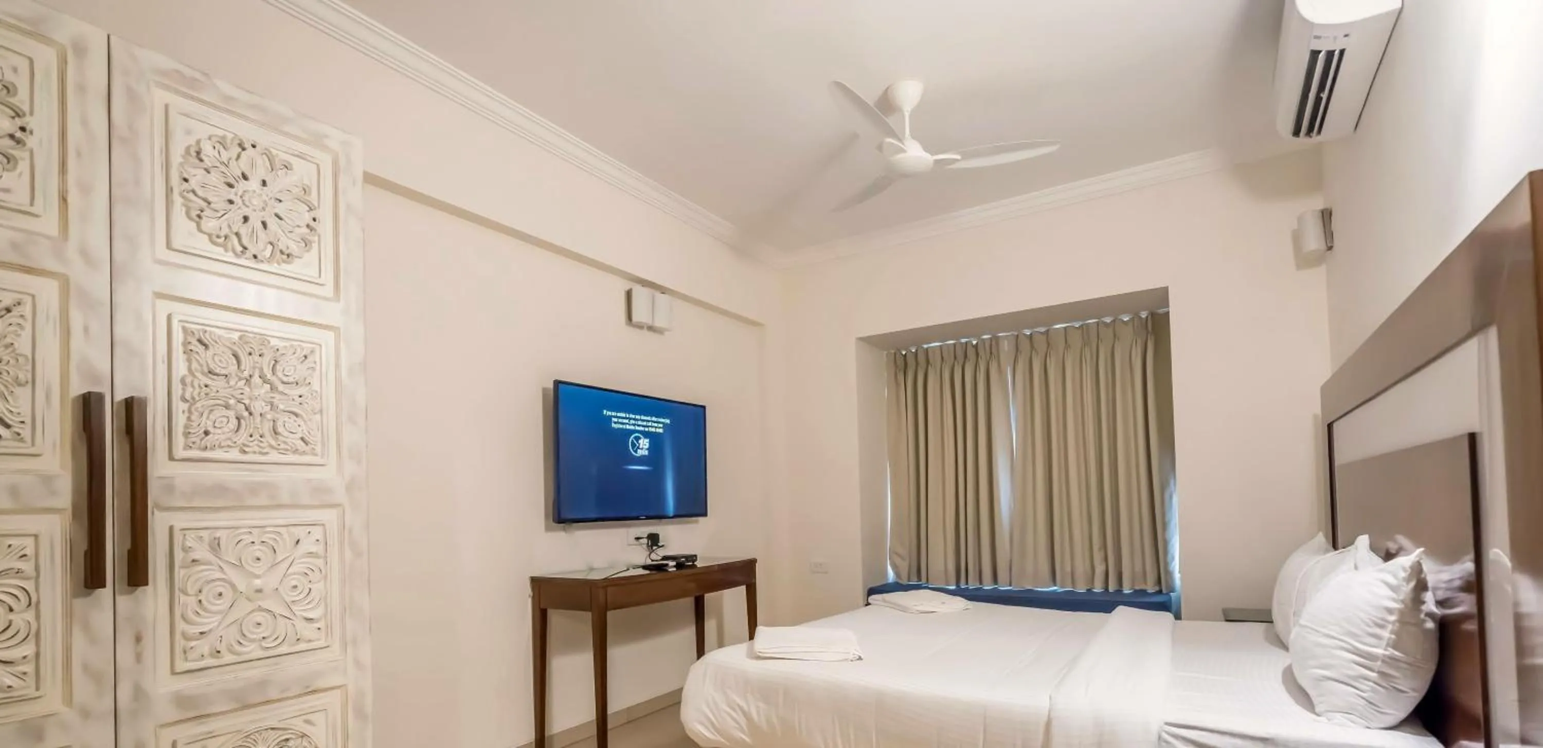 Bedroom, Bed in Casa Legend Suites Candolim Goa