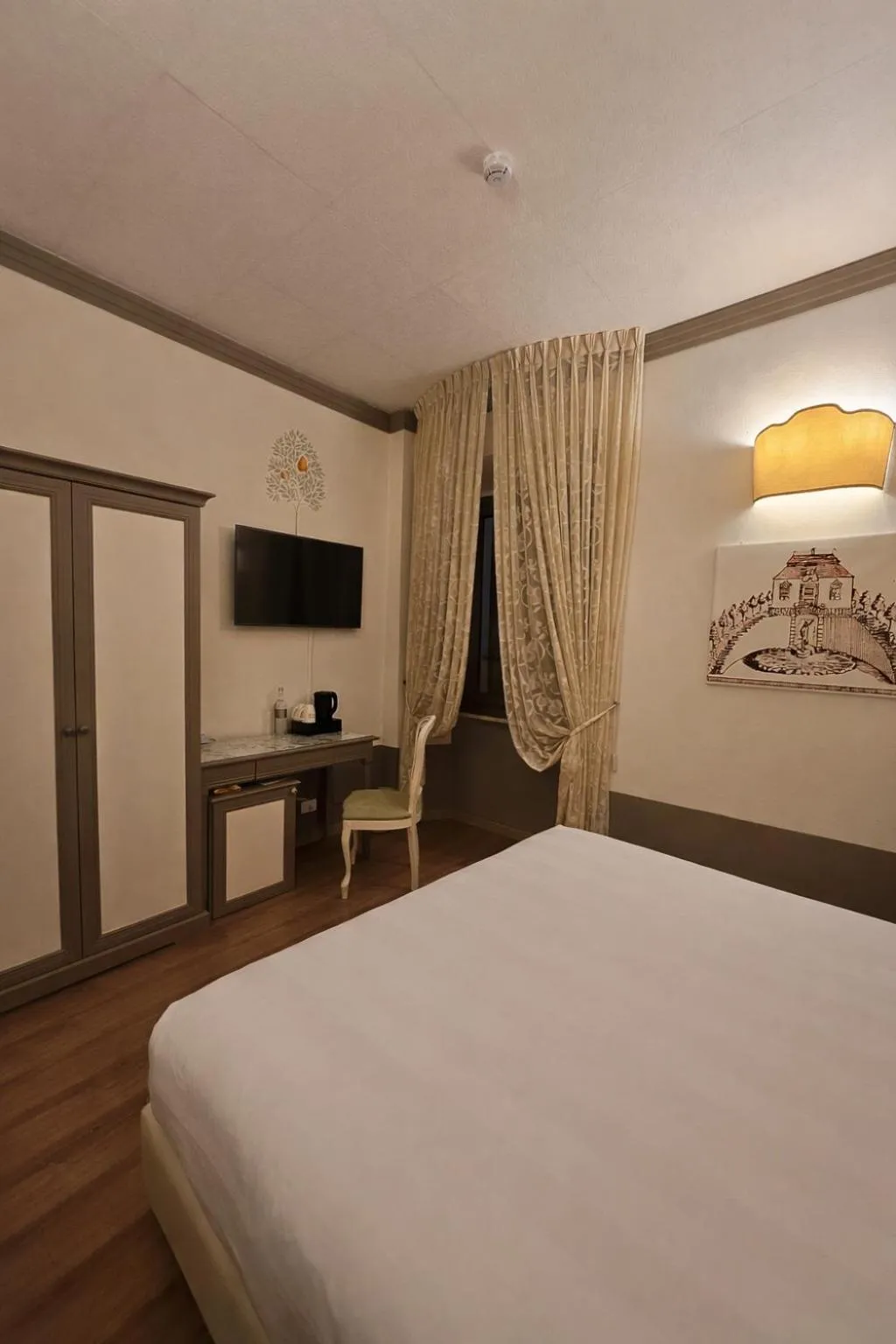 Photo of the whole room, Bed in Albergo Le Terme