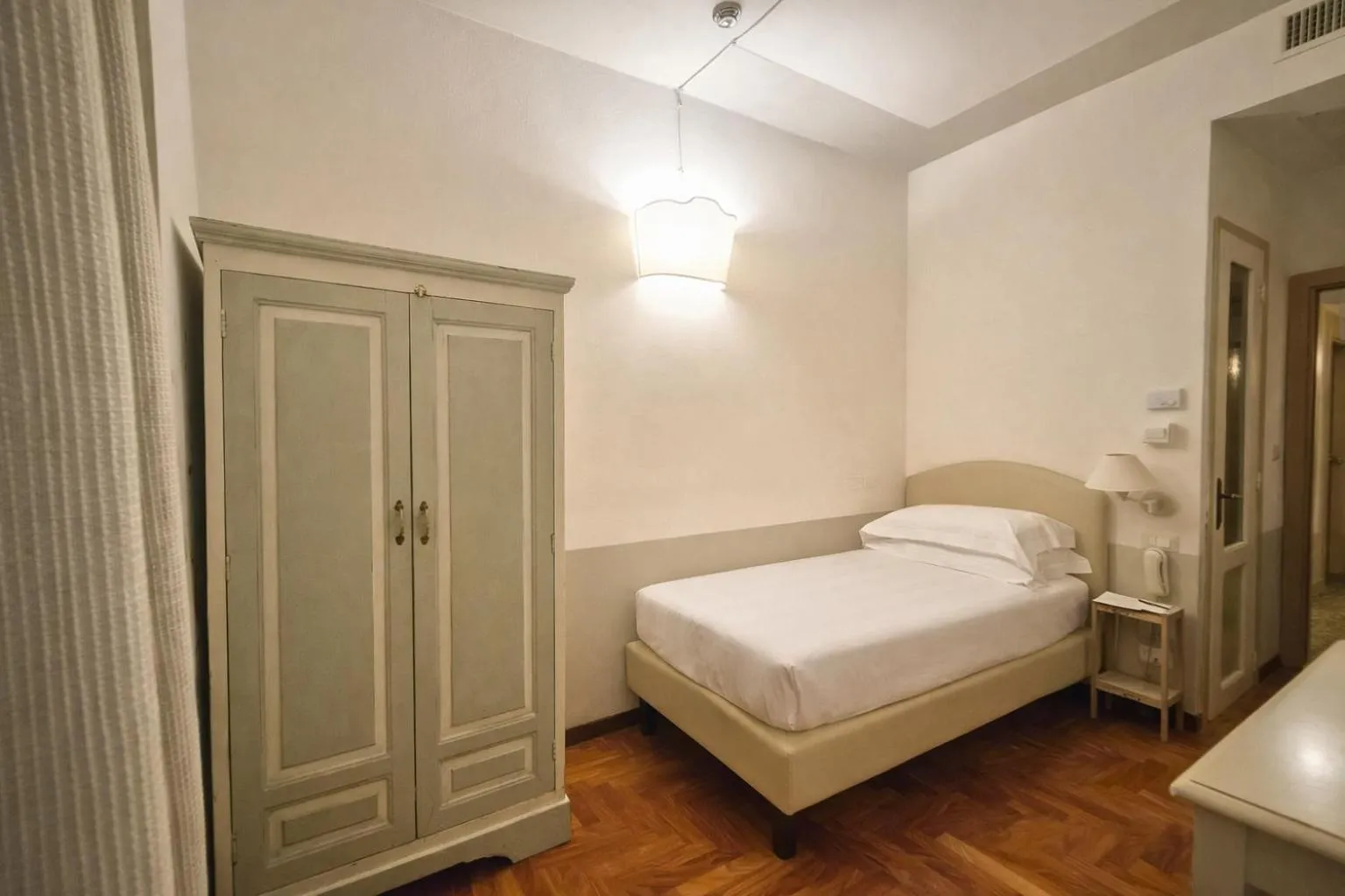 Bed in Albergo Le Terme