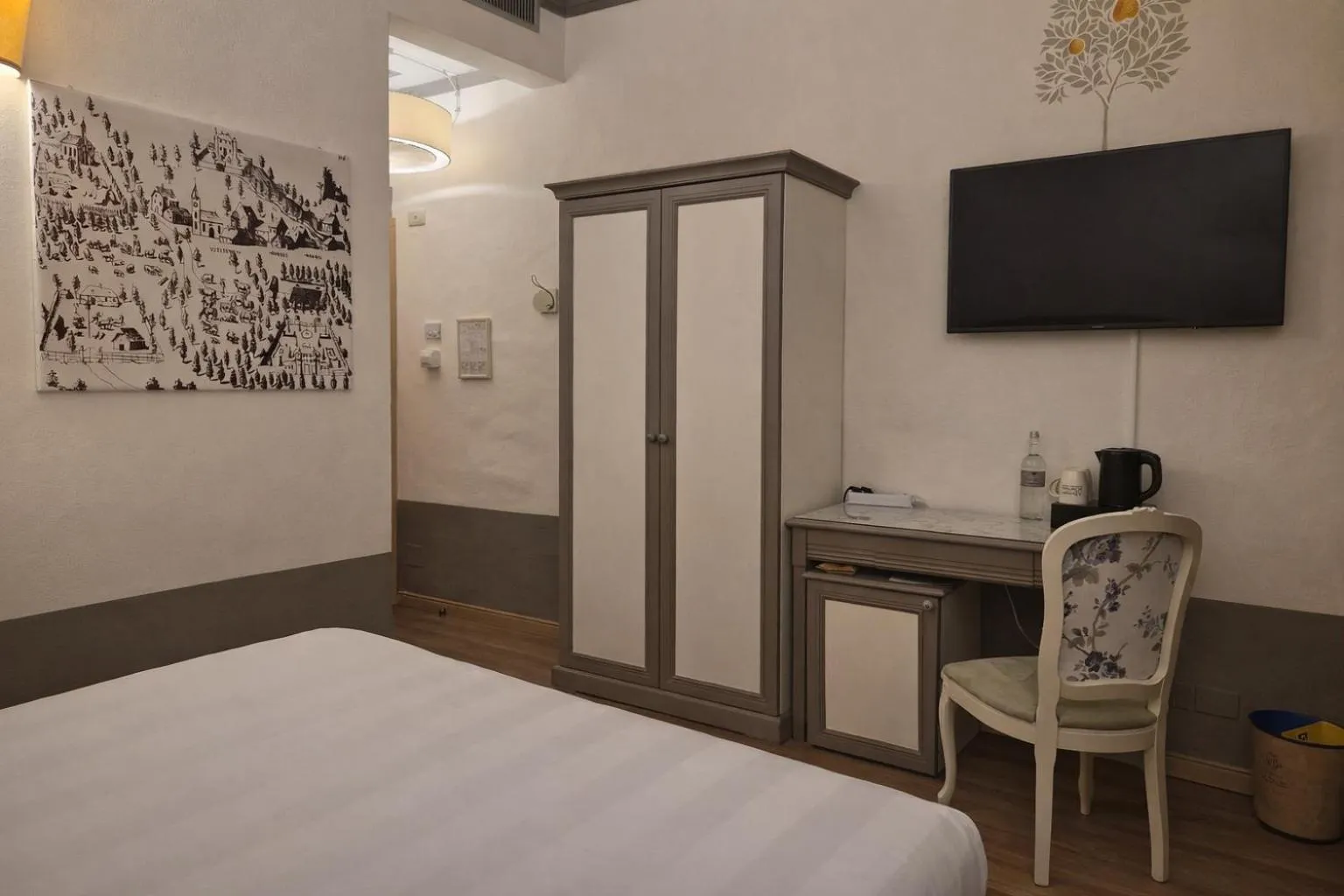 Photo of the whole room, Bed in Albergo Le Terme