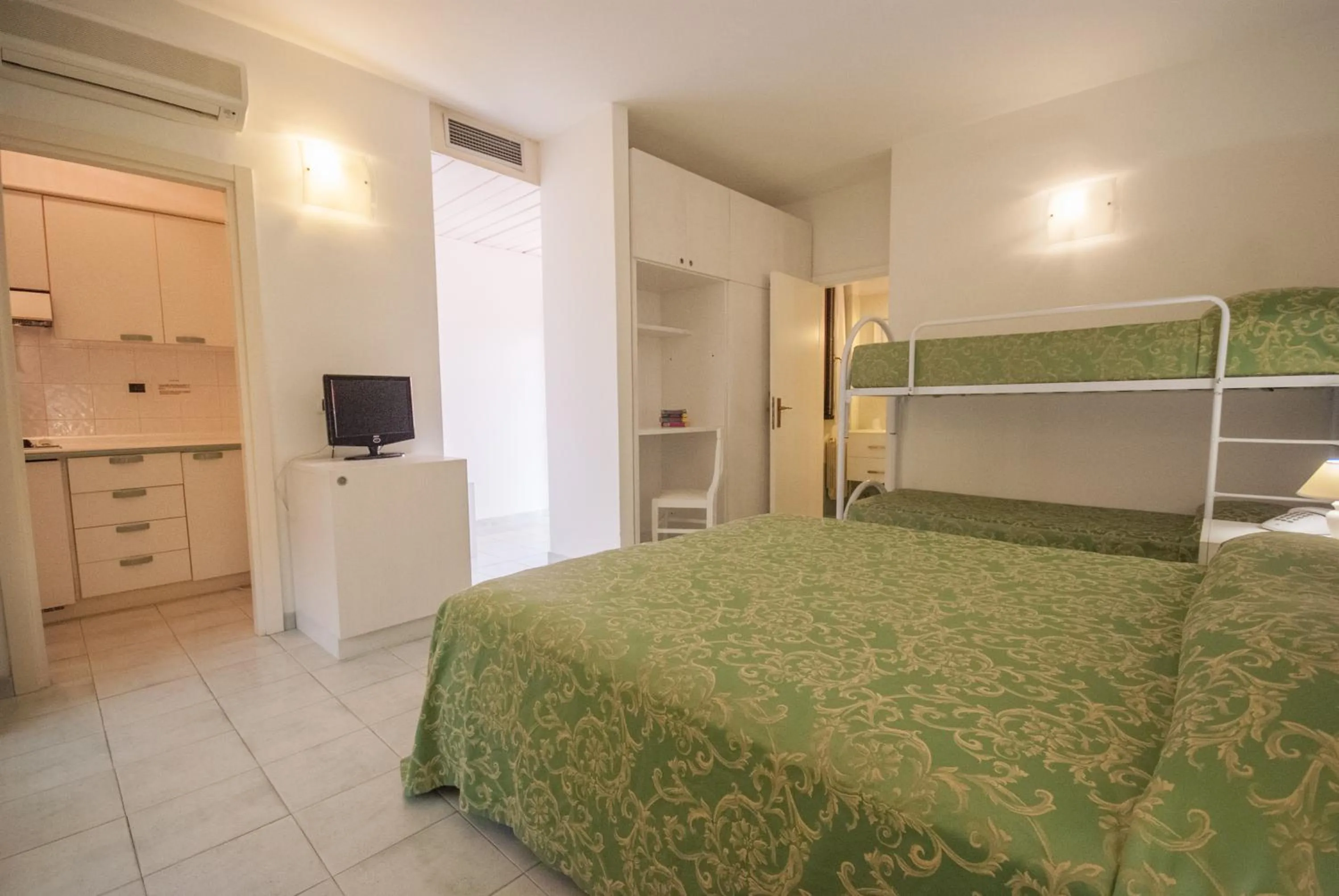 Photo of the whole room, Bed in Hotel Residence Villa San Giovanni