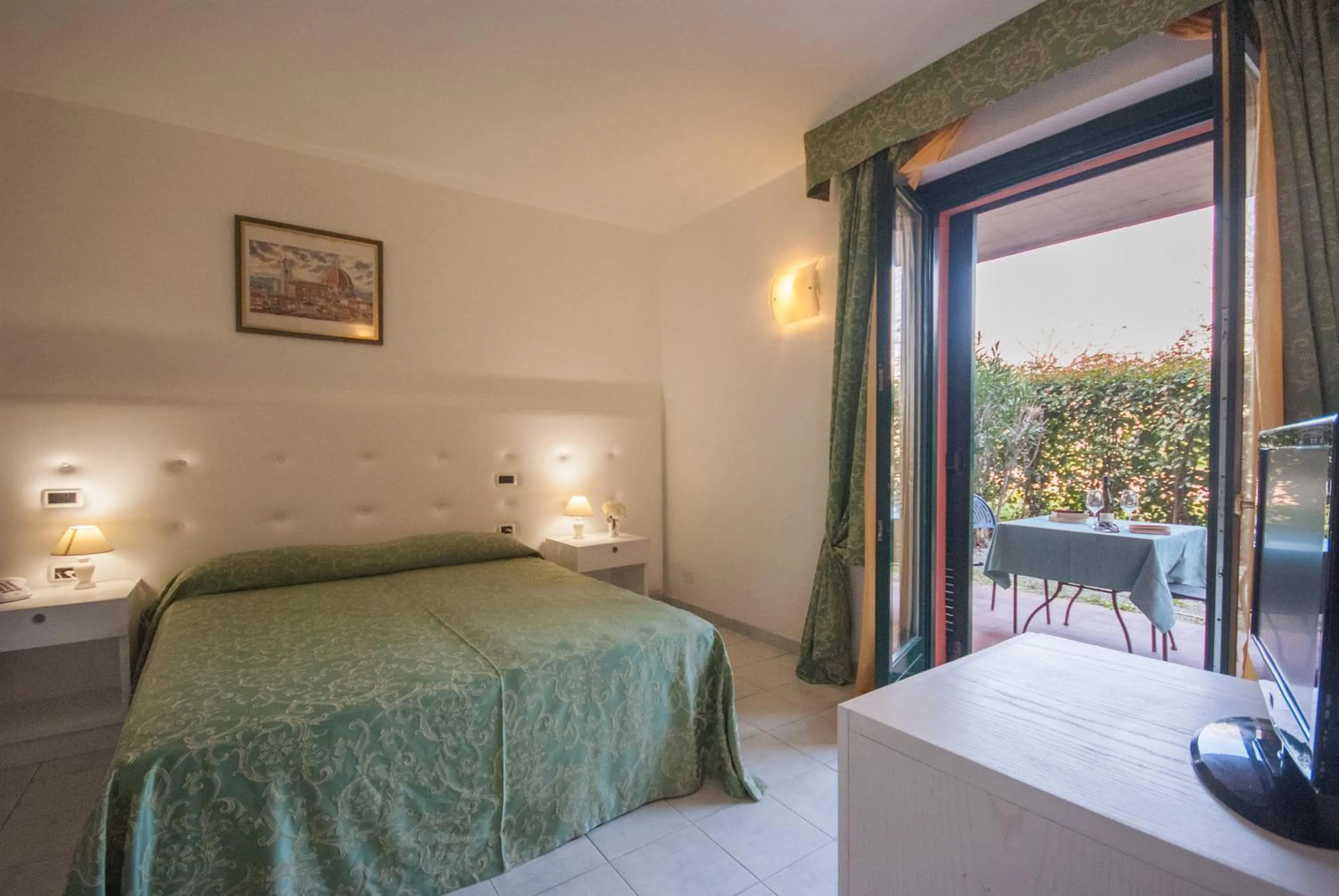 Photo of the whole room, Bed in Hotel Residence Villa San Giovanni