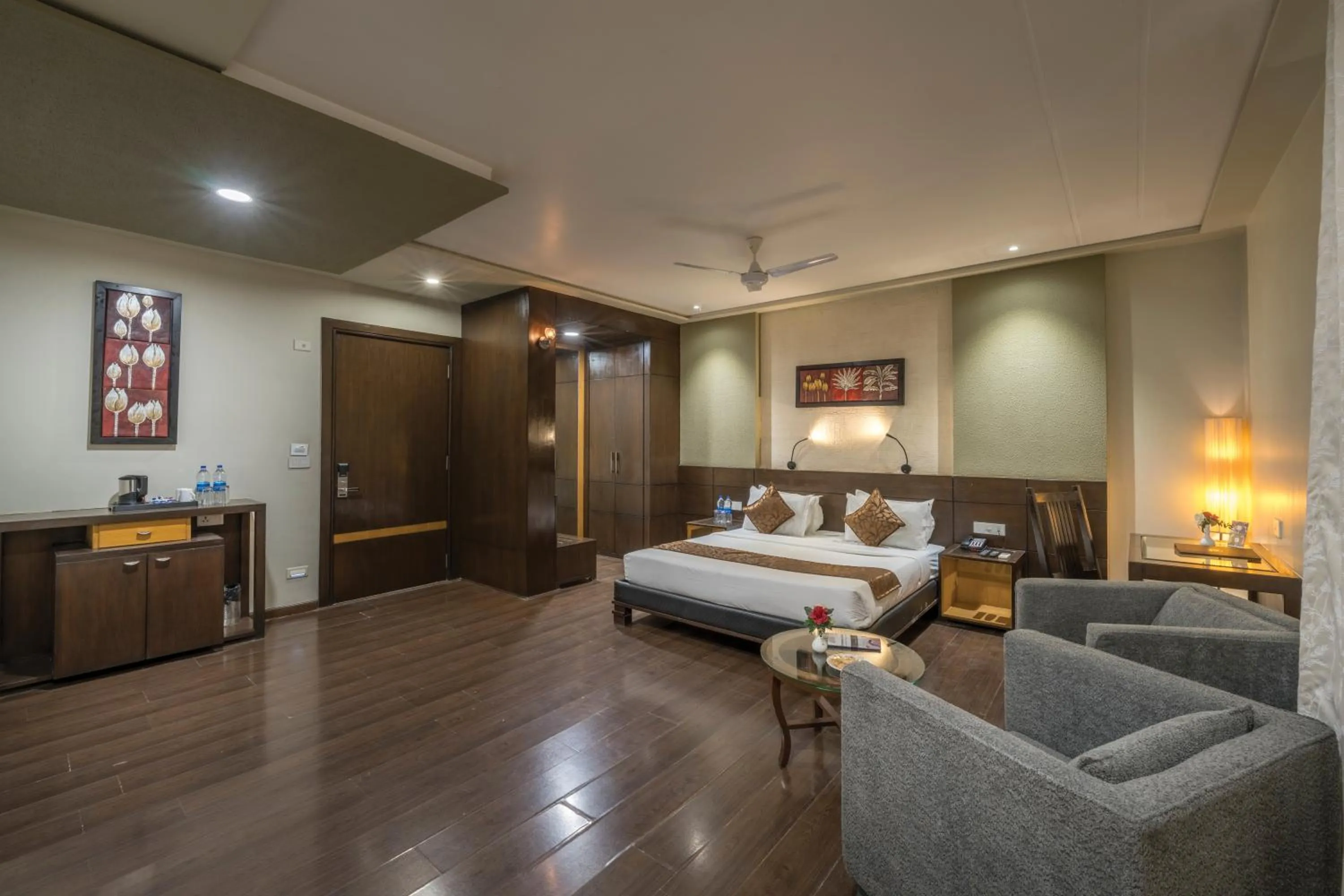 Bed in Lariya Resort