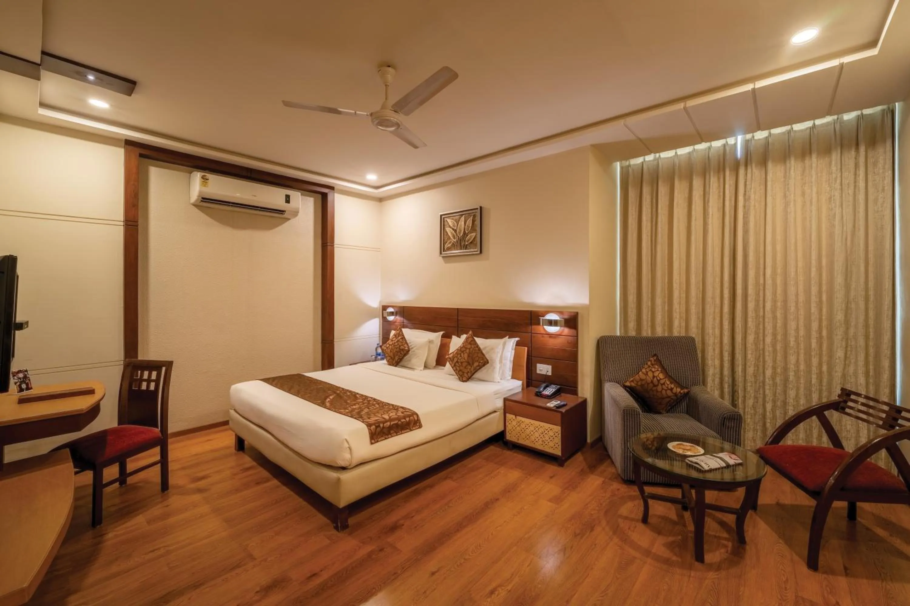 Bed in Lariya Resort