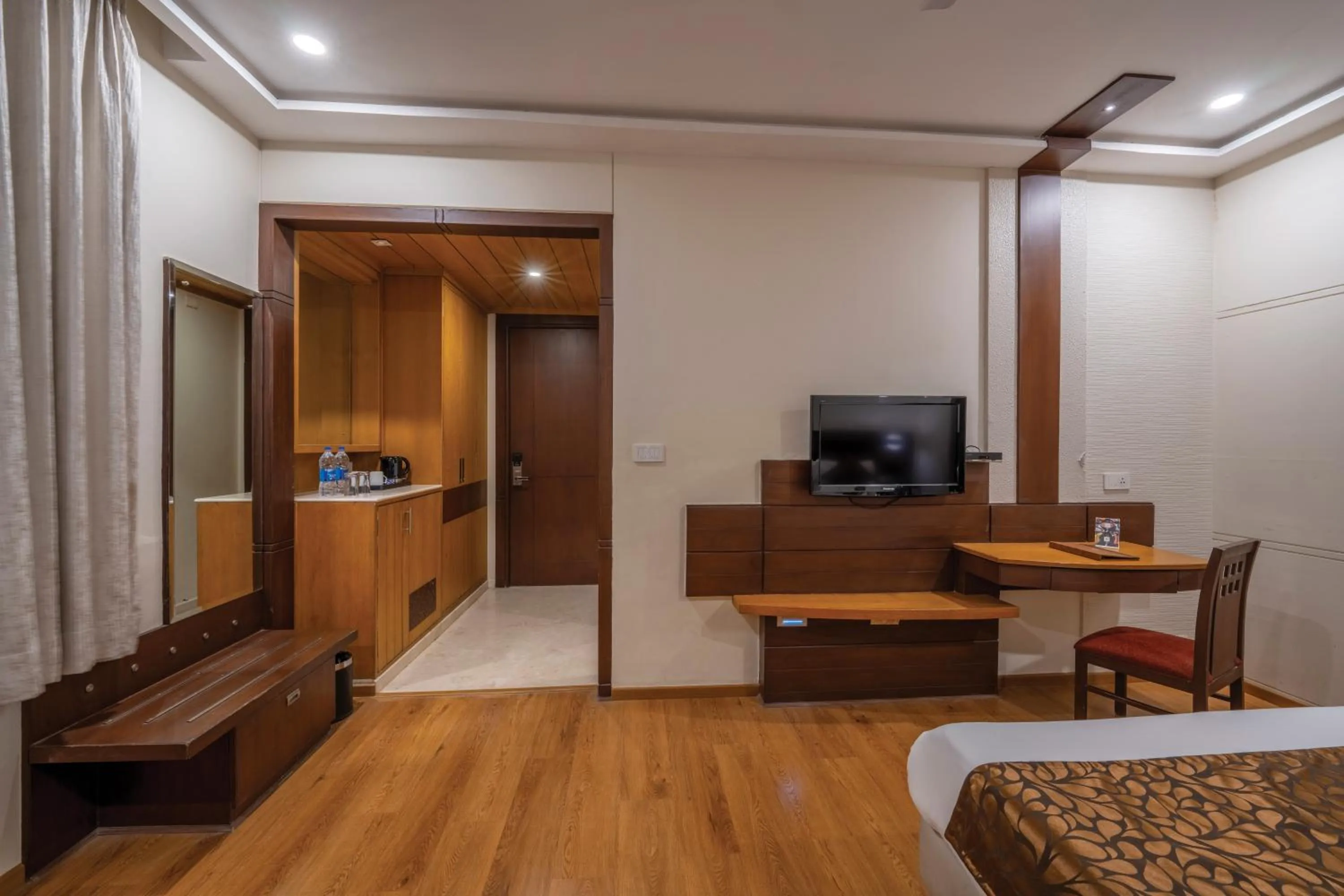 Bed in Lariya Resort