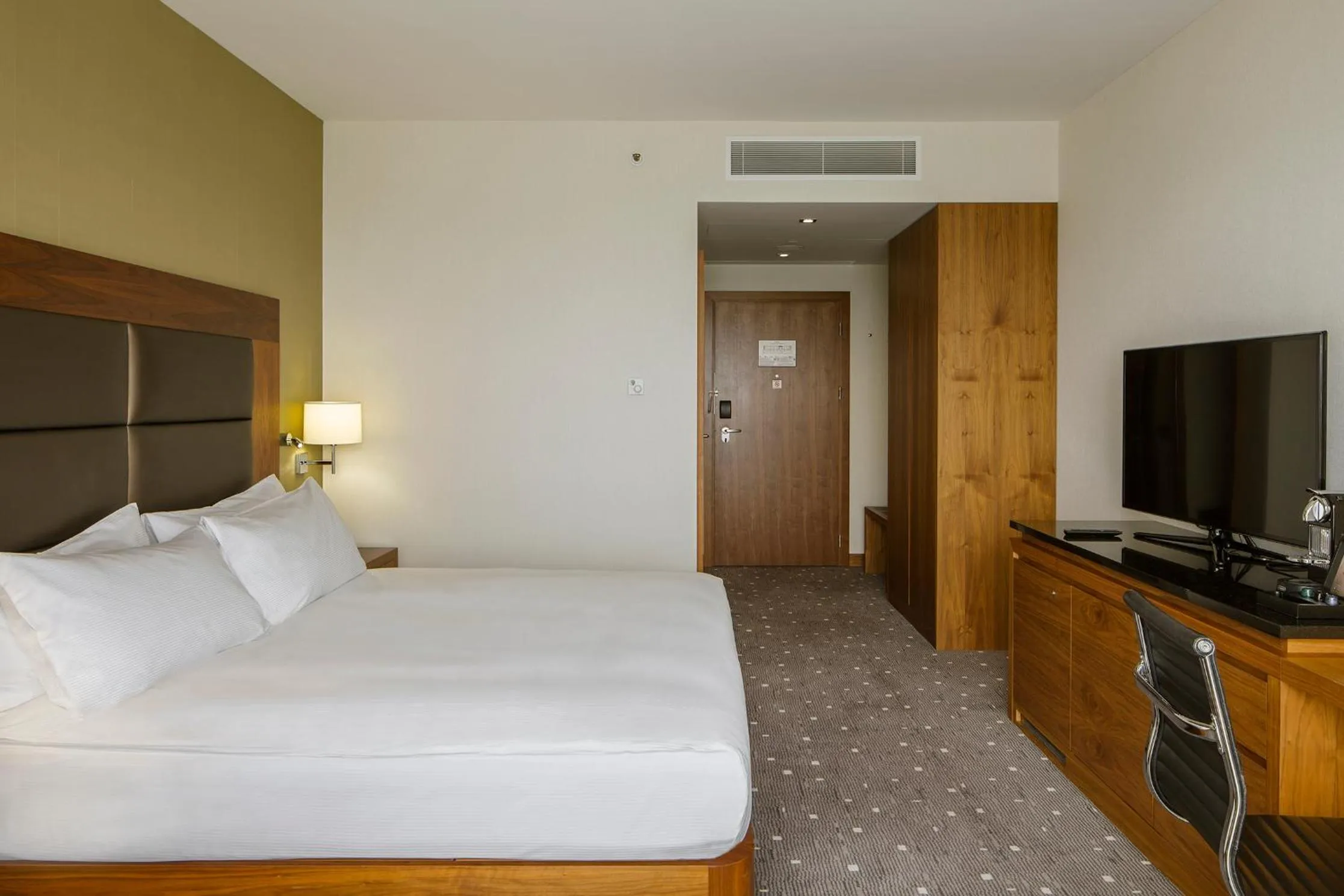 Bed in DoubleTree by Hilton Łódź