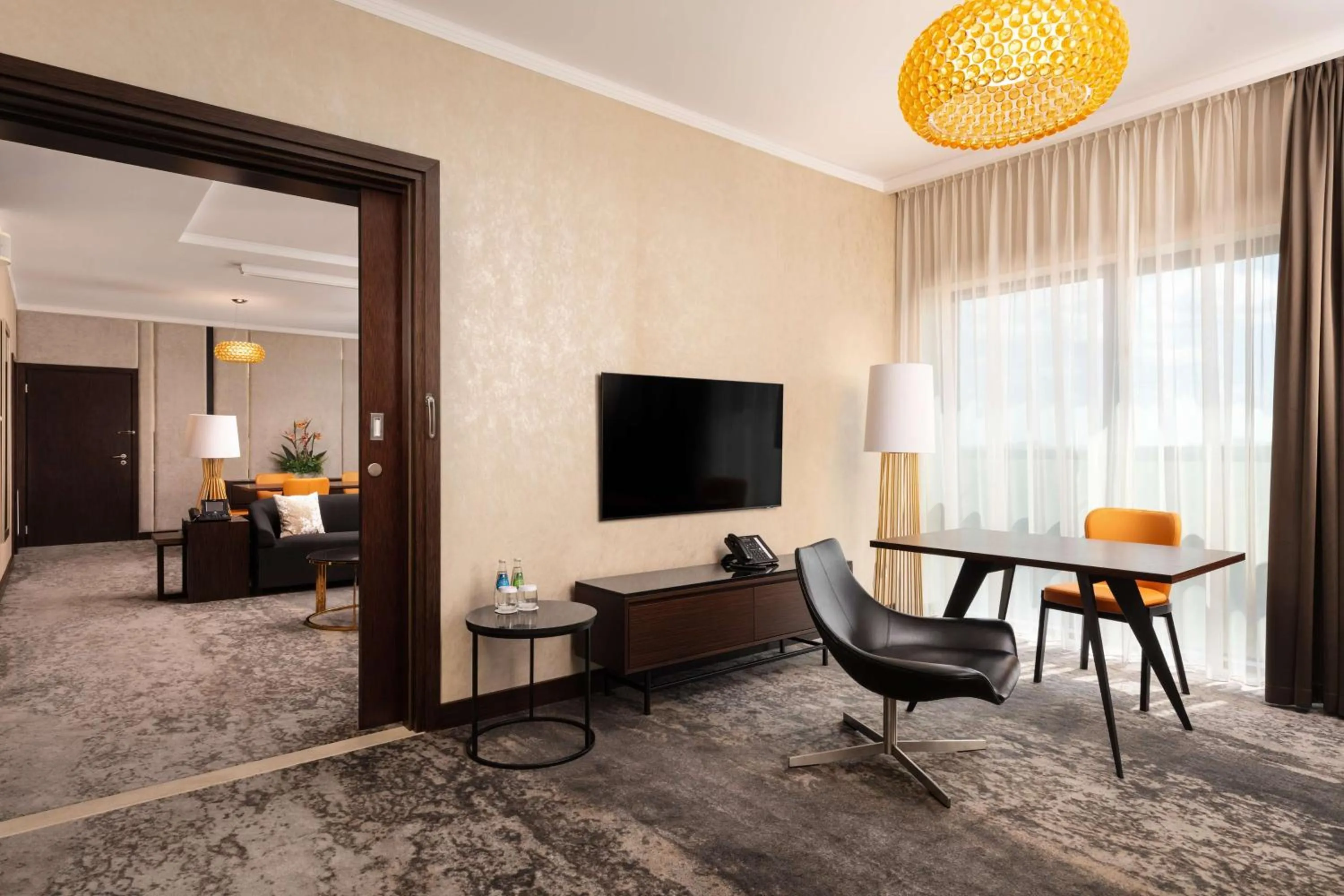 TV and multimedia in DoubleTree by Hilton Łódź