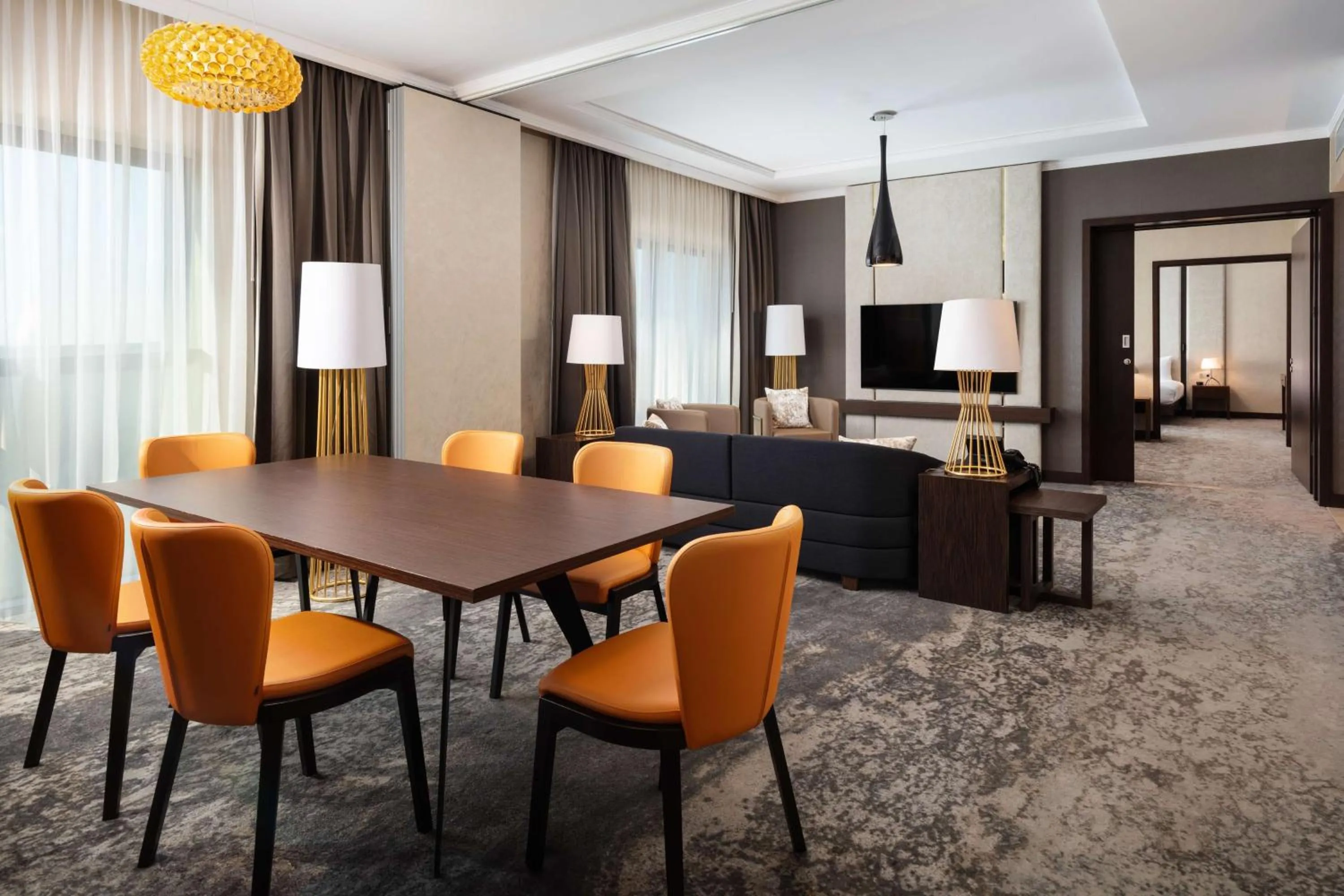 TV and multimedia in DoubleTree by Hilton Łódź