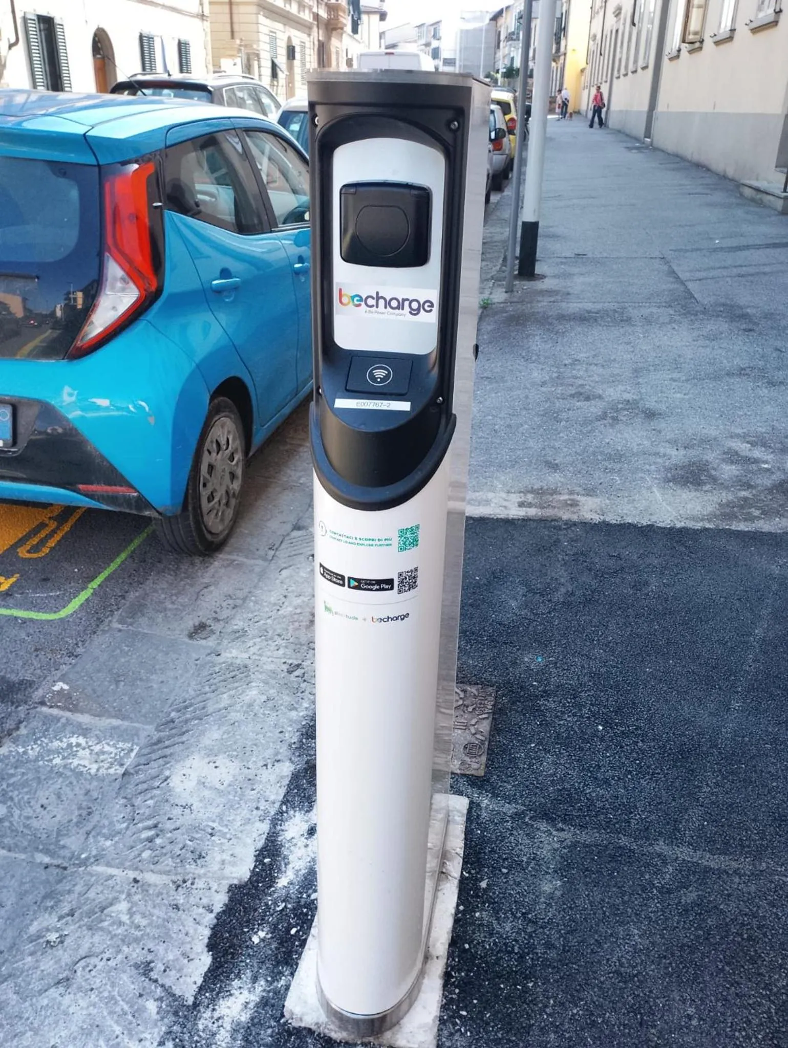 Parking in Villa Gelsomino Garden