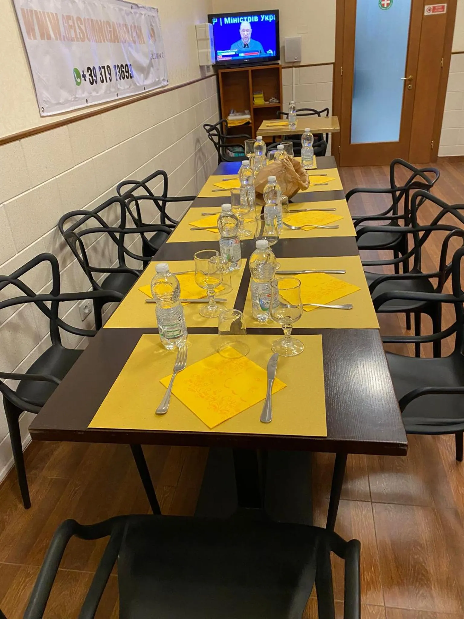 Restaurant/places to eat in Villa Gelsomino Garden