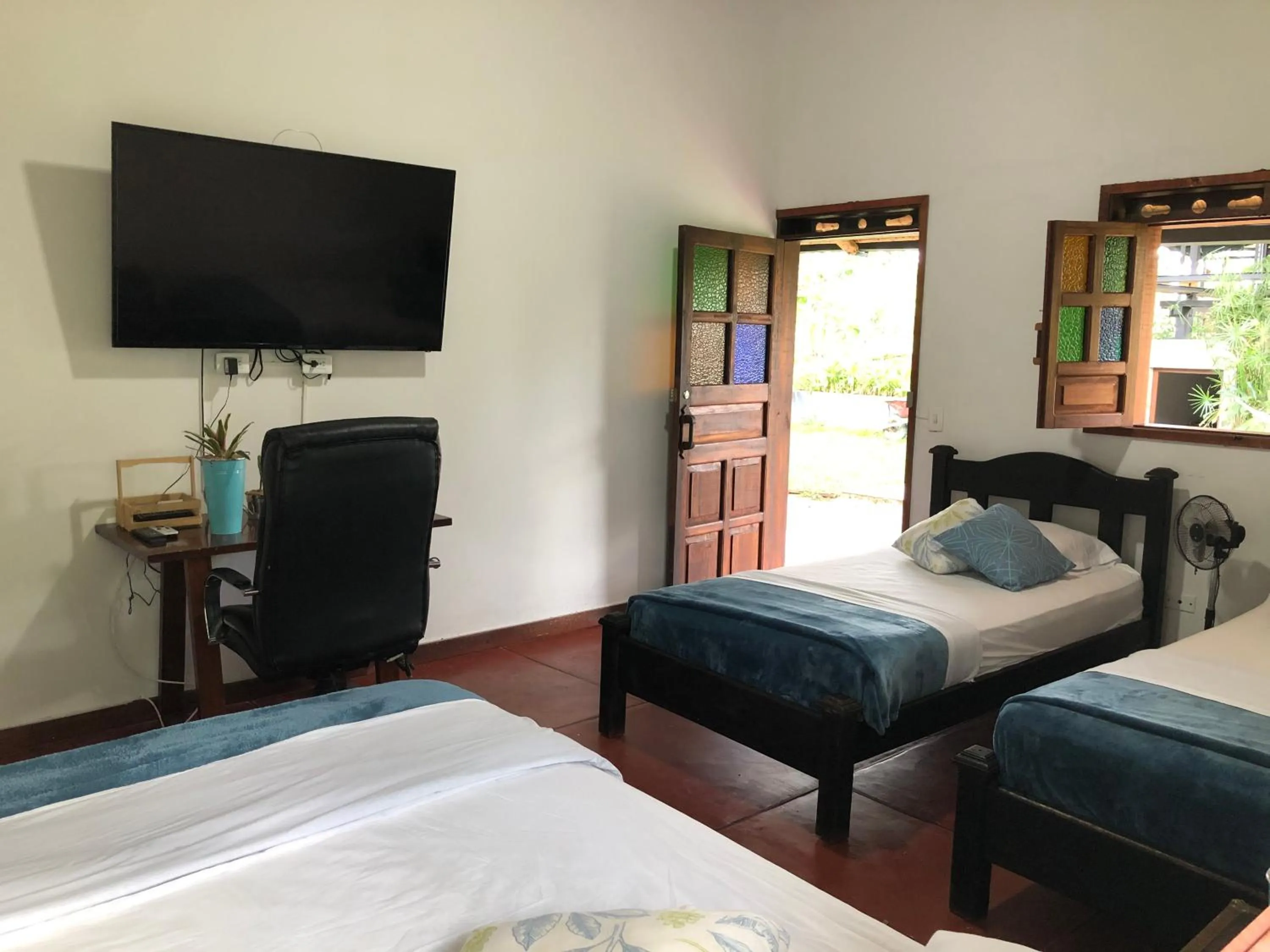 TV and multimedia, Bed in Finca Hotel Brasilia