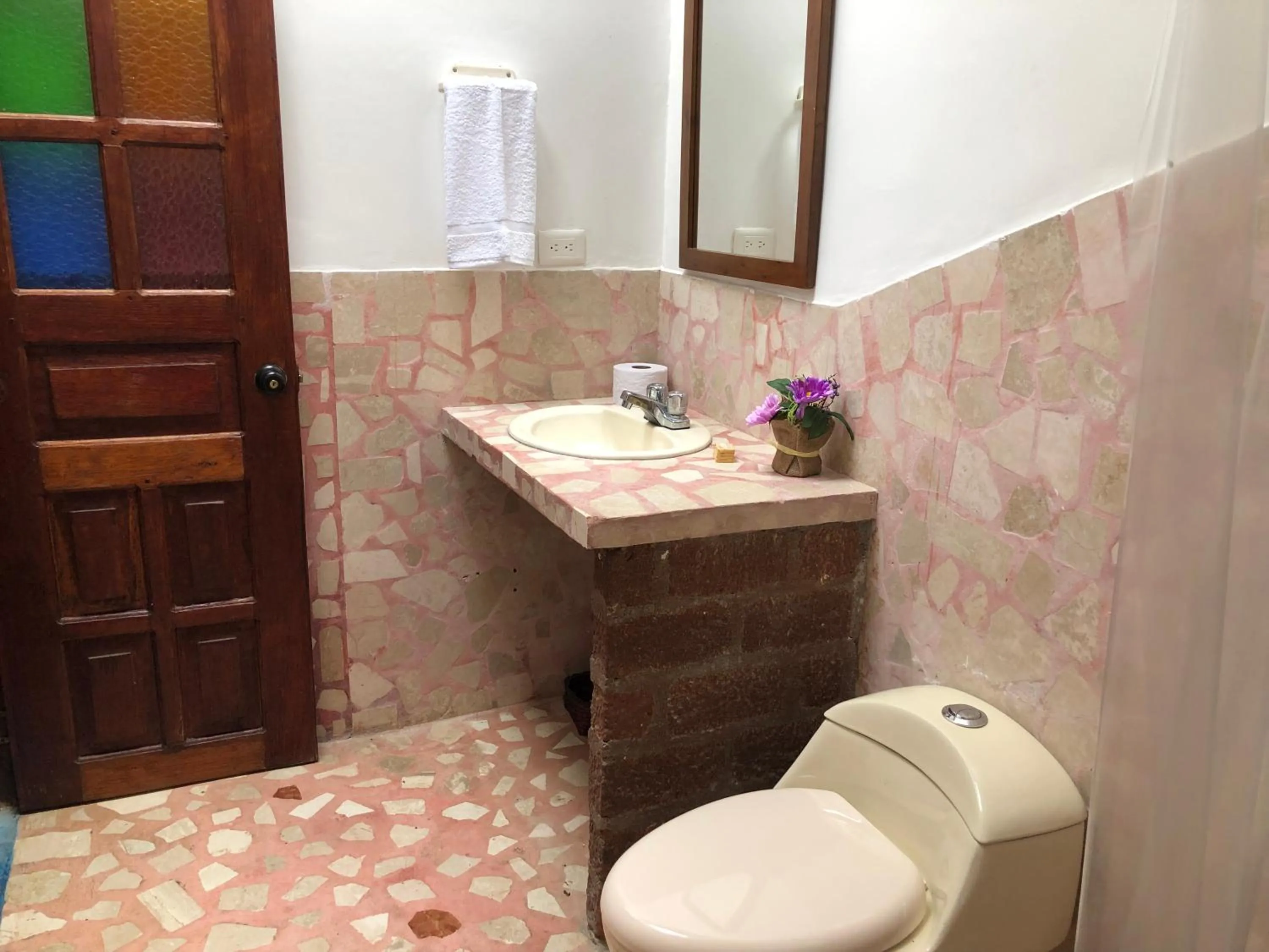 Toilet in Finca Hotel Brasilia
