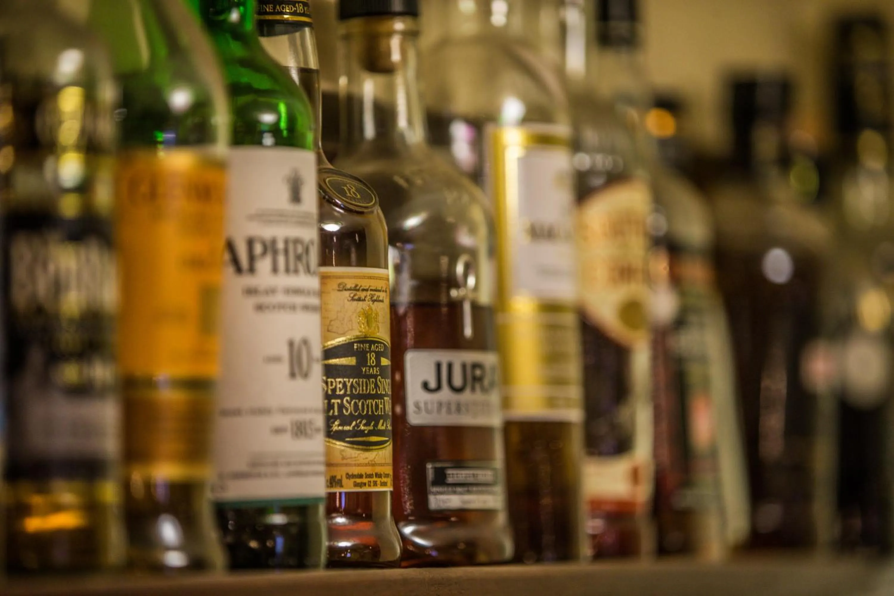 Alcoholic drinks in The Old Fourpenny Hotel