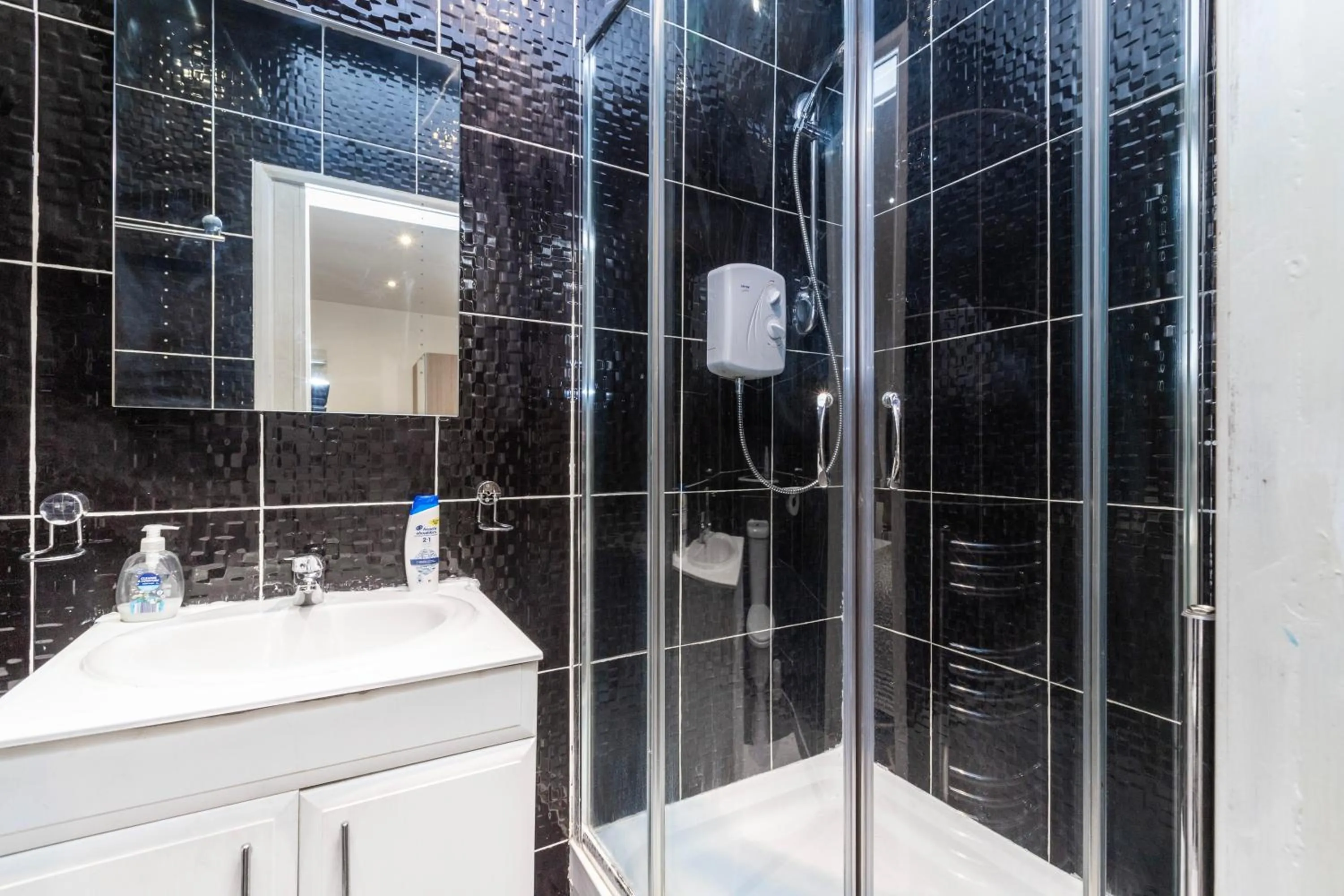 Hyde Park Rooms & Apartments